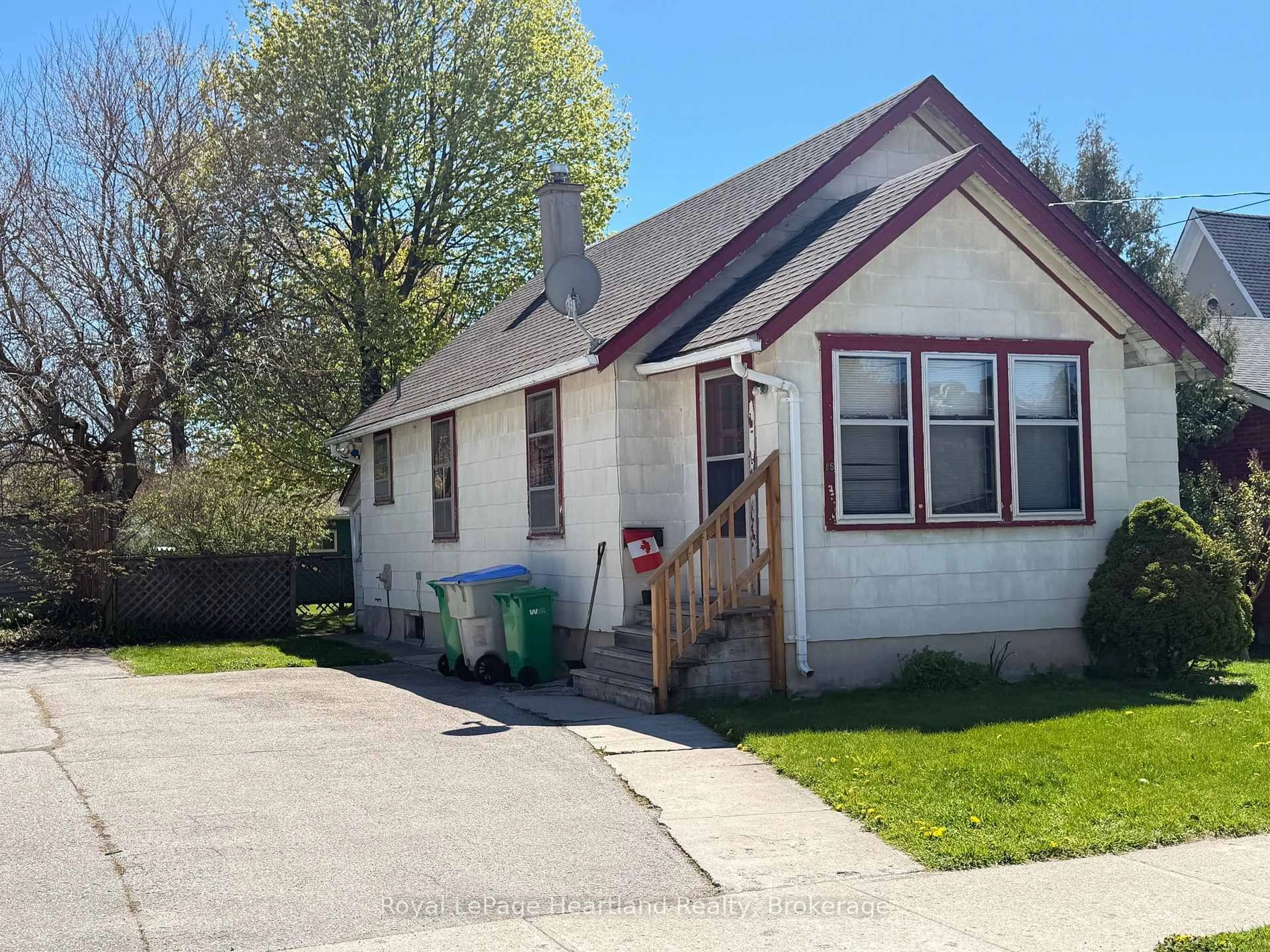 Unknown for 15 Nelson St, Goderich Ontario N7A 2M2