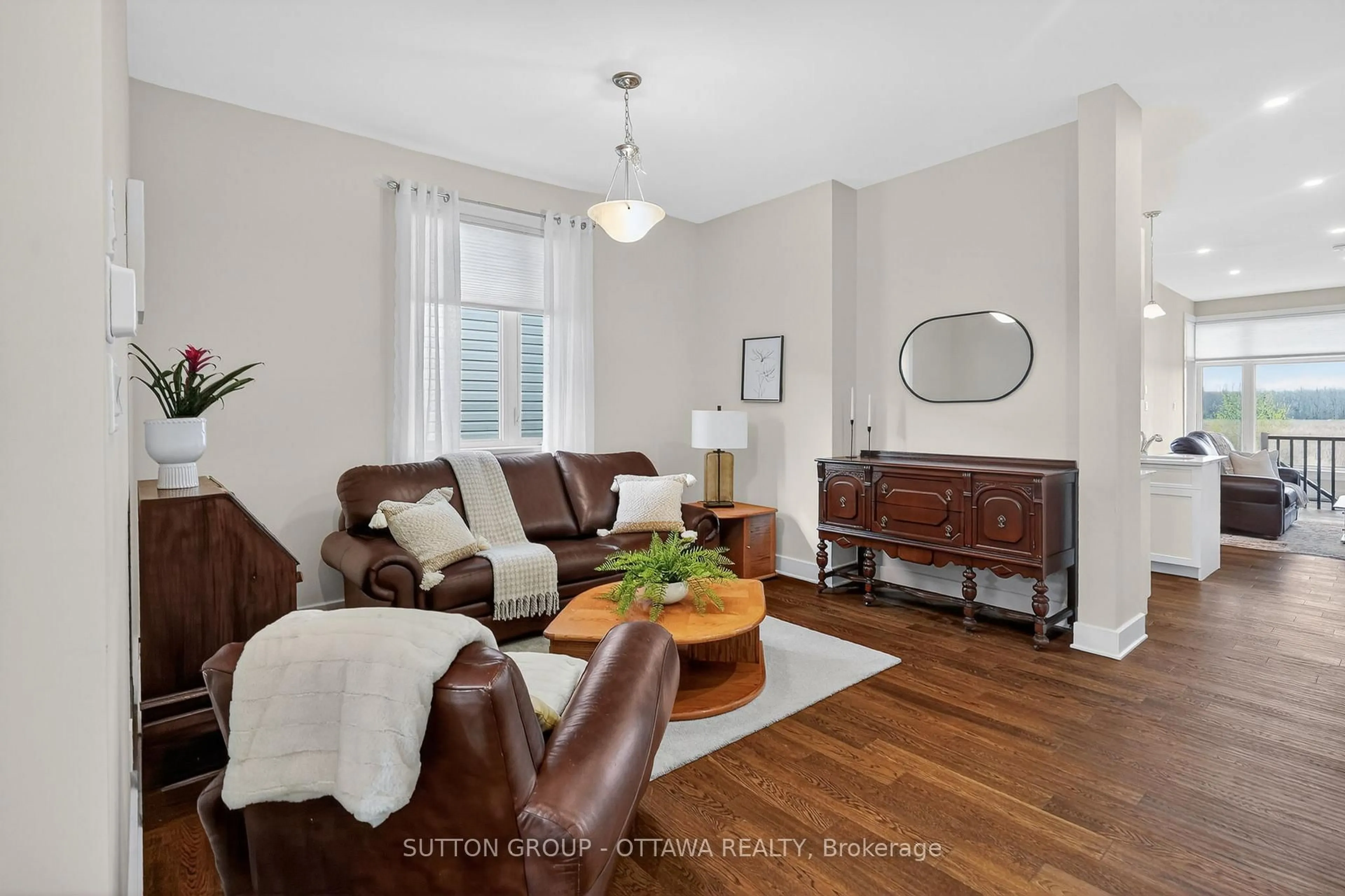 Living room with furniture, unknown for 105 Dunlop Rd, Carleton Place Ontario K7C 0R8