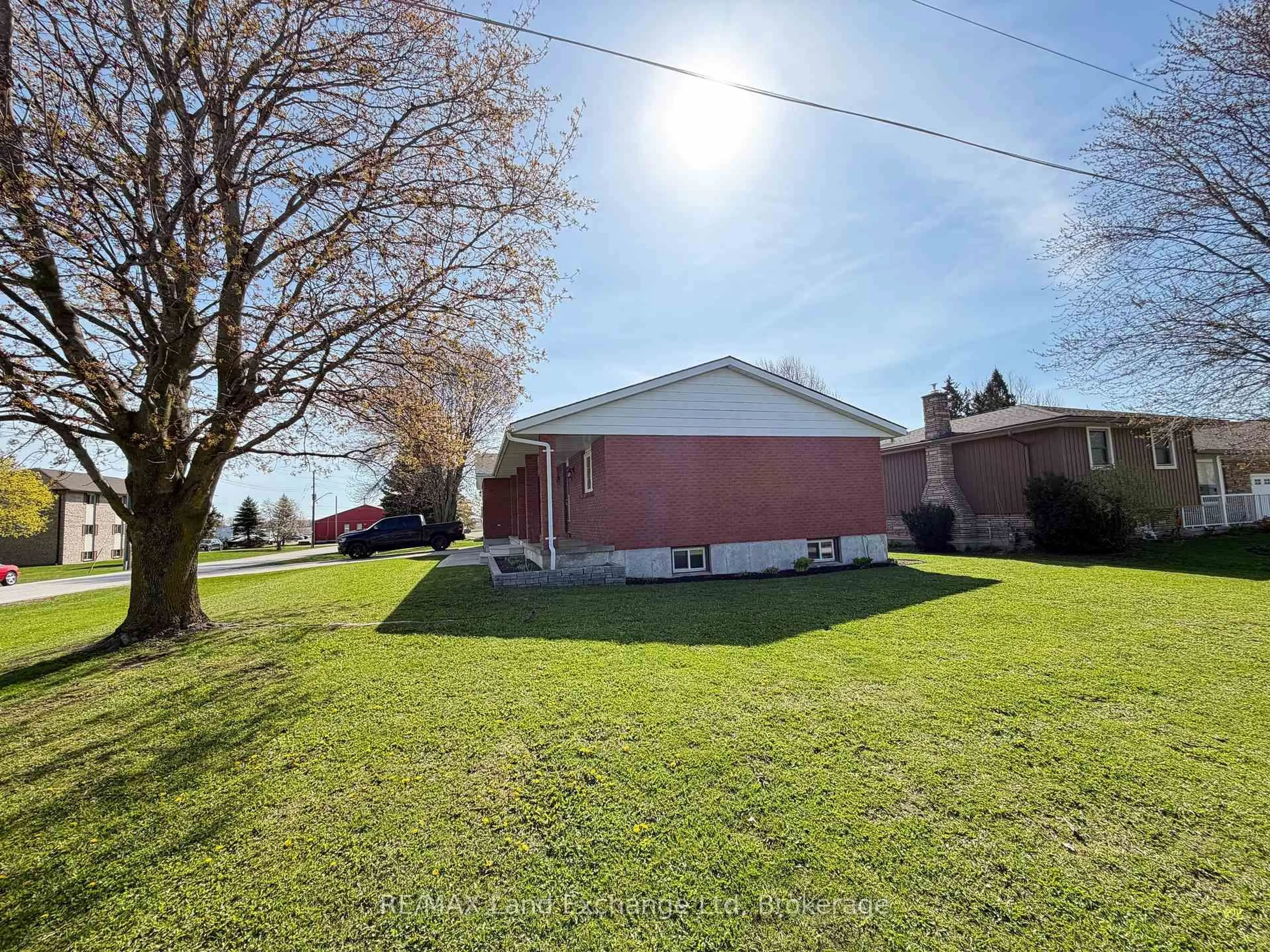 A pic from outside/outdoor area/front of a property/back of a property/a pic from drone, street for 15 Mitchell St, South Bruce Ontario N0G 1S0