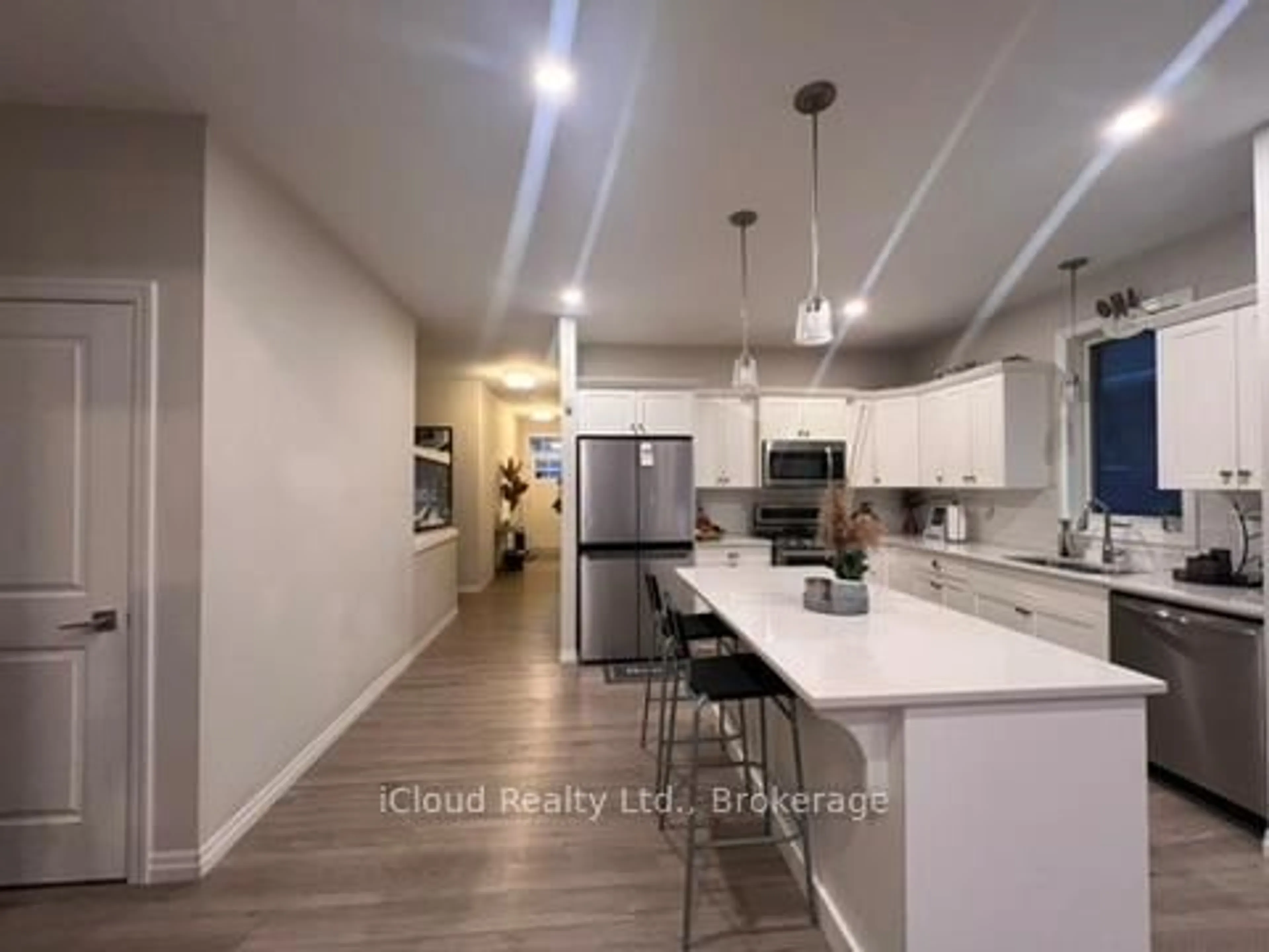 Open concept kitchen, unknown for 20 Huntley Ave, Tillsonburg Ontario N4G 0J3