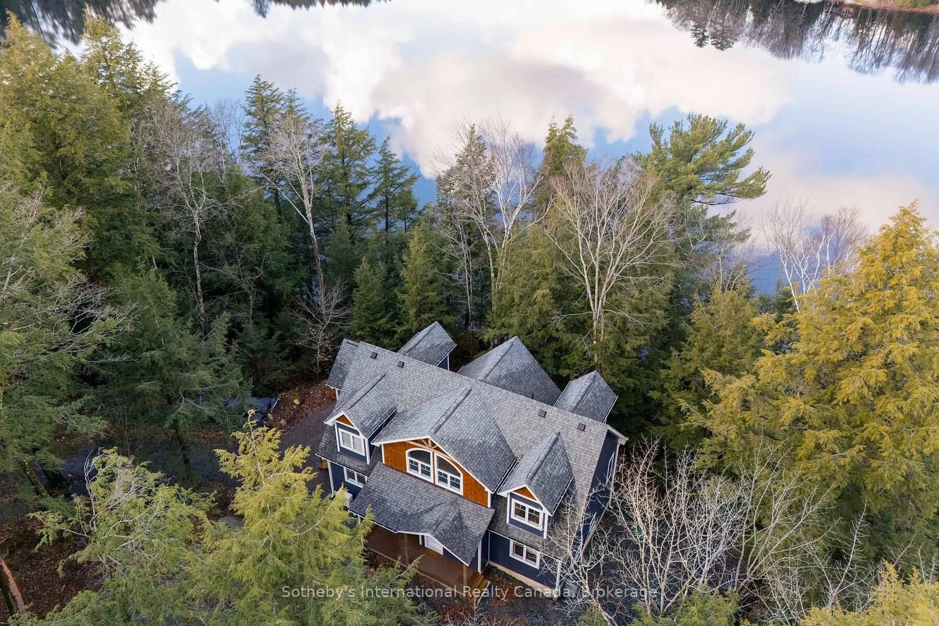 A pic from outside/outdoor area/front of a property/back of a property/a pic from drone, forest/trees view for 8091 Lake Joseph Rd #6, Muskoka Lakes Ontario P0C 1H0