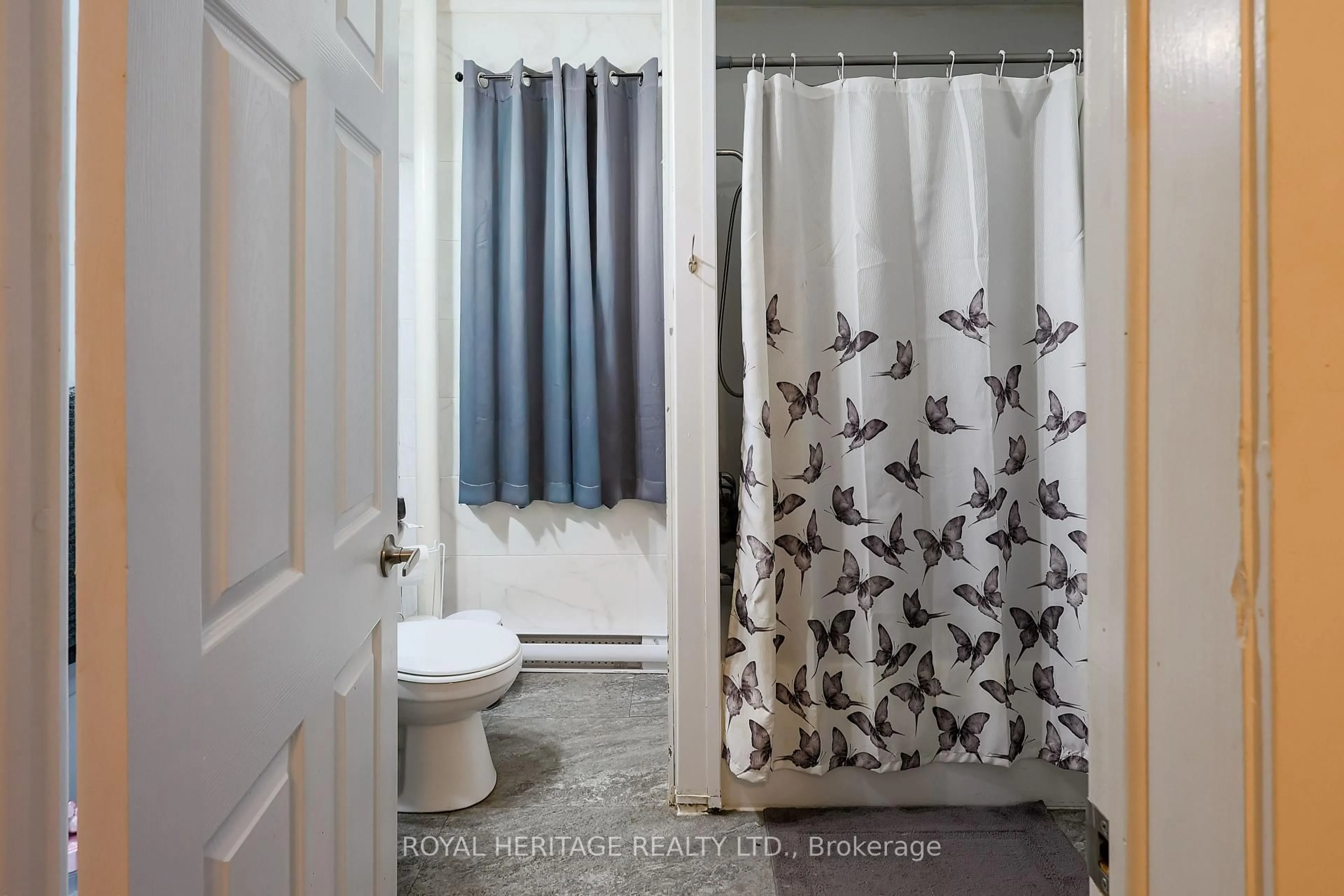 Standard bathroom, unknown for 515 Park St, Peterborough Ontario K9H 4R5