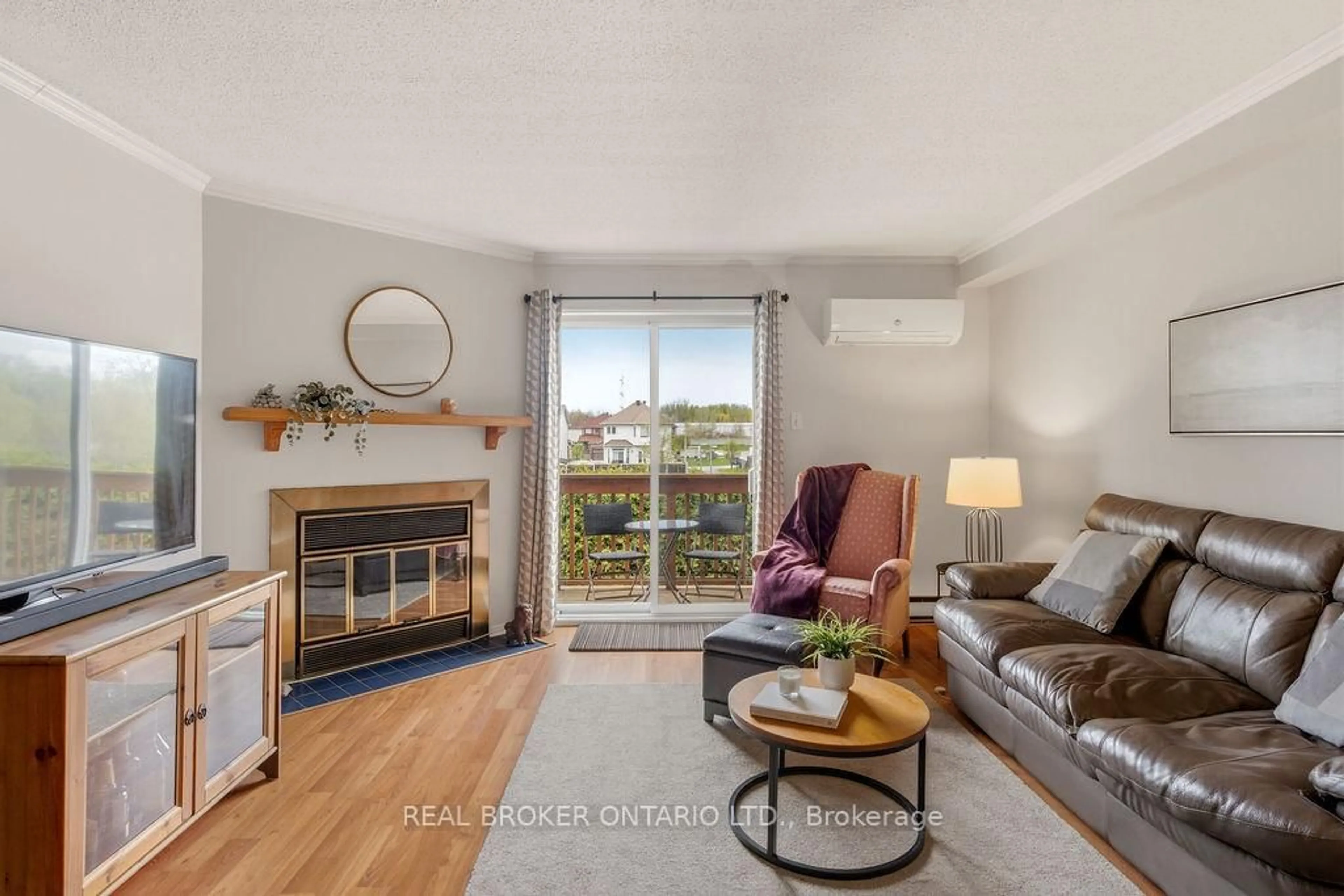 Living room with furniture, unknown for 51 Haxby Private, Ottawa Ontario K1T 3B7