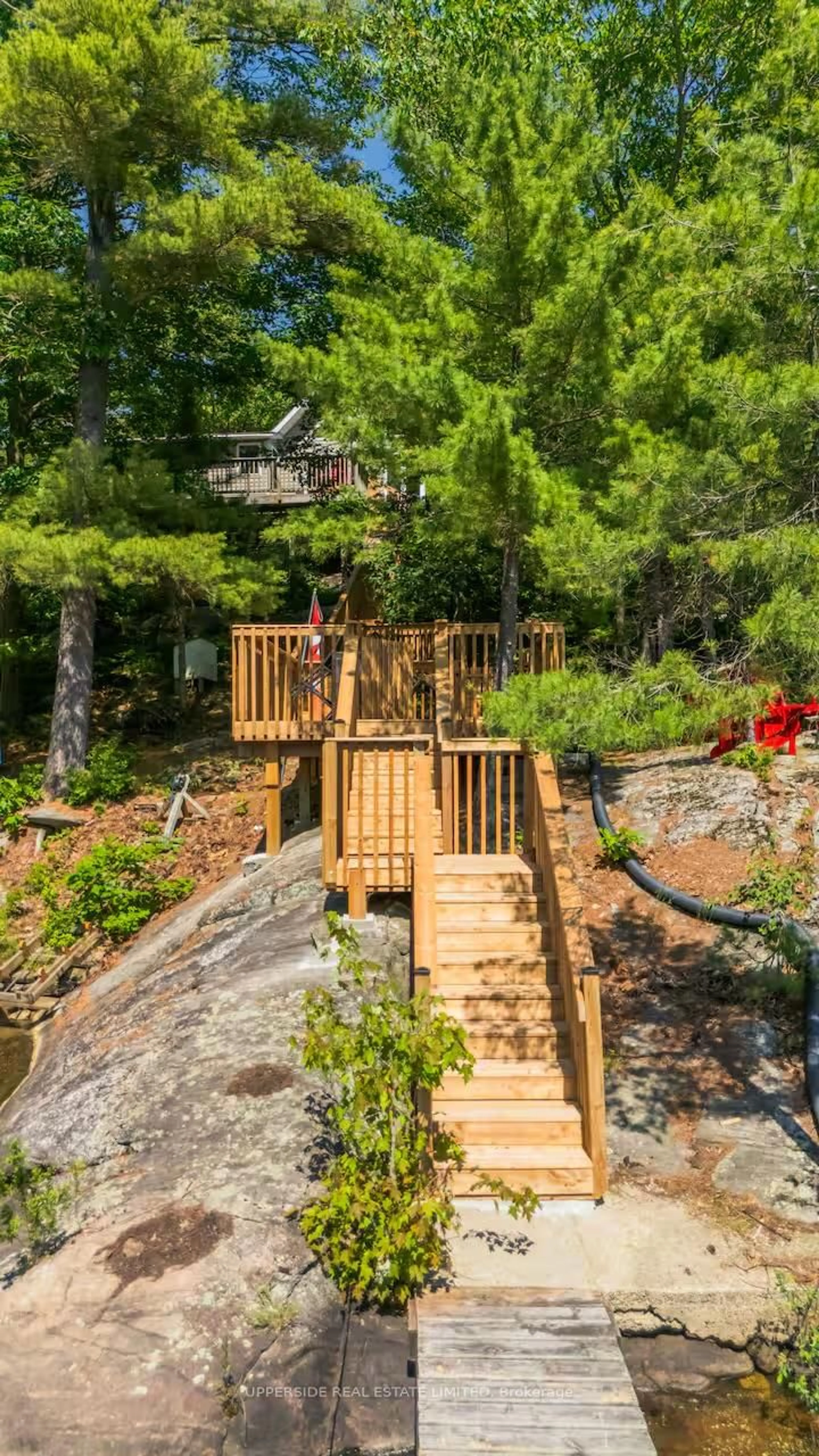 Unknown for 1040 OAK Rd, Gravenhurst Ontario P0E 1G0