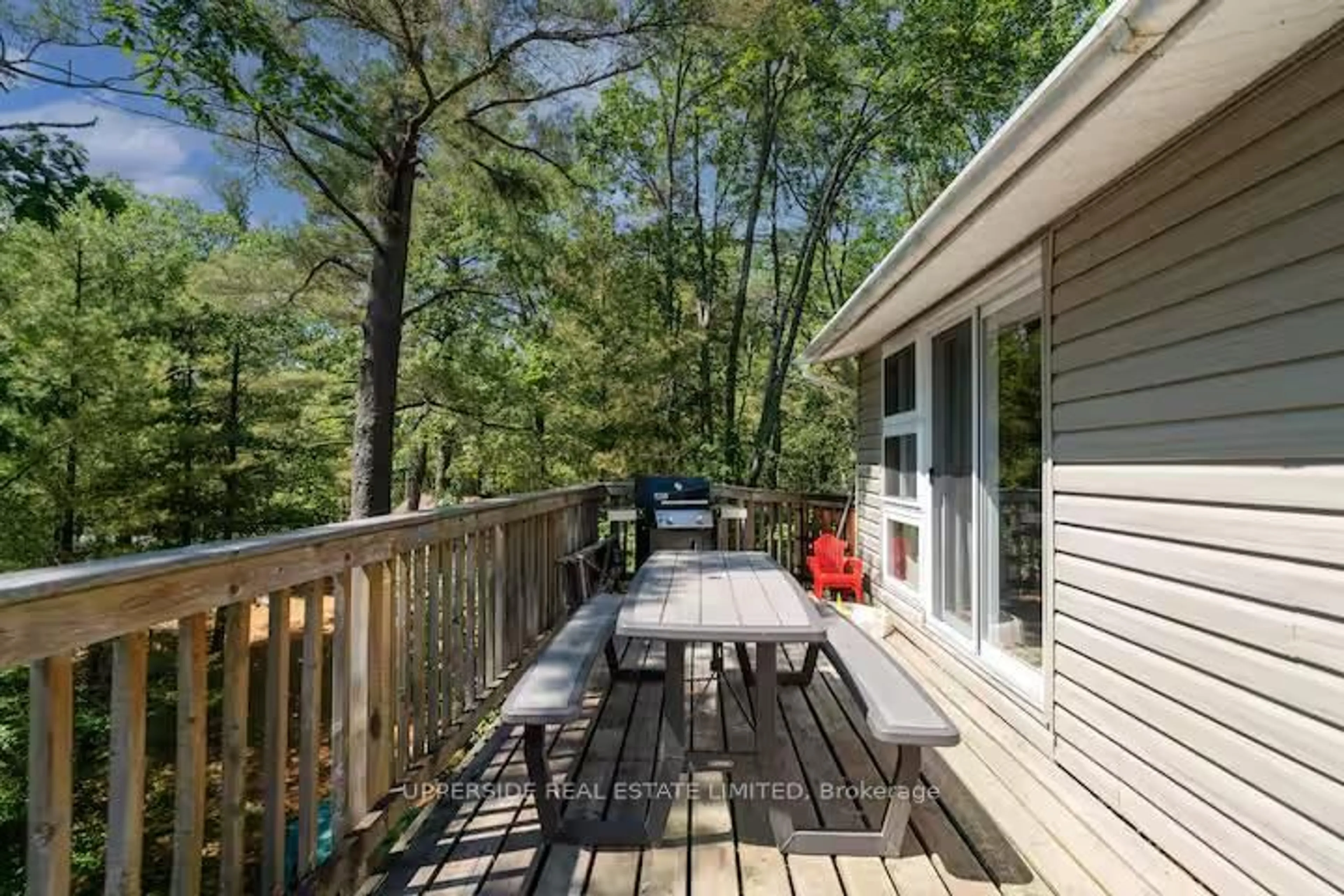 Patio, forest/trees view for 1040 OAK Rd, Gravenhurst Ontario P0E 1G0
