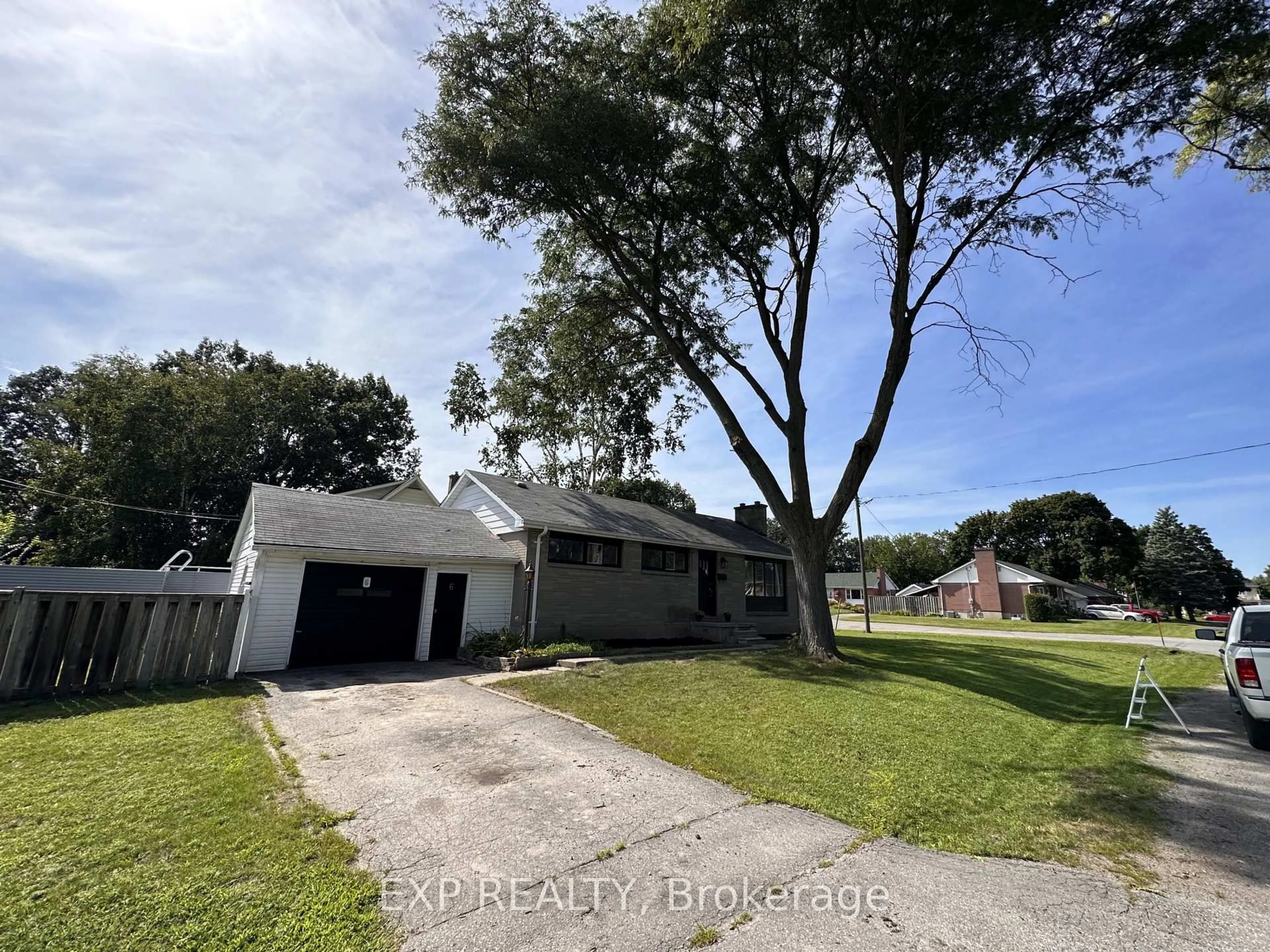 A pic from outside/outdoor area/front of a property/back of a property/a pic from drone, street for 6 Woodland Acre, Belleville Ontario K8N 4K1