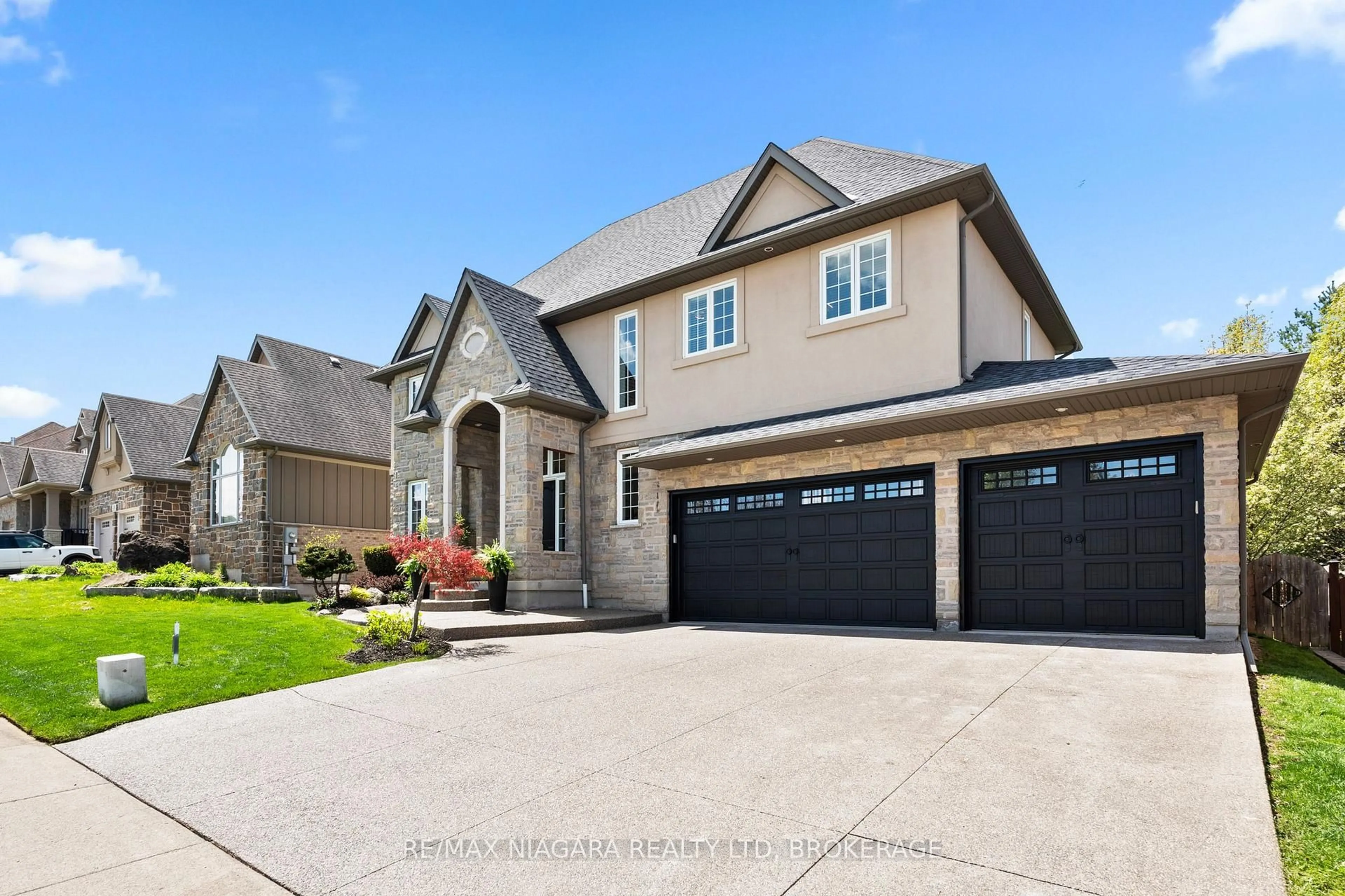 Home with brick exterior material, street for 24 Red Haven Dr, Niagara-on-the-Lake Ontario L0S 1P0