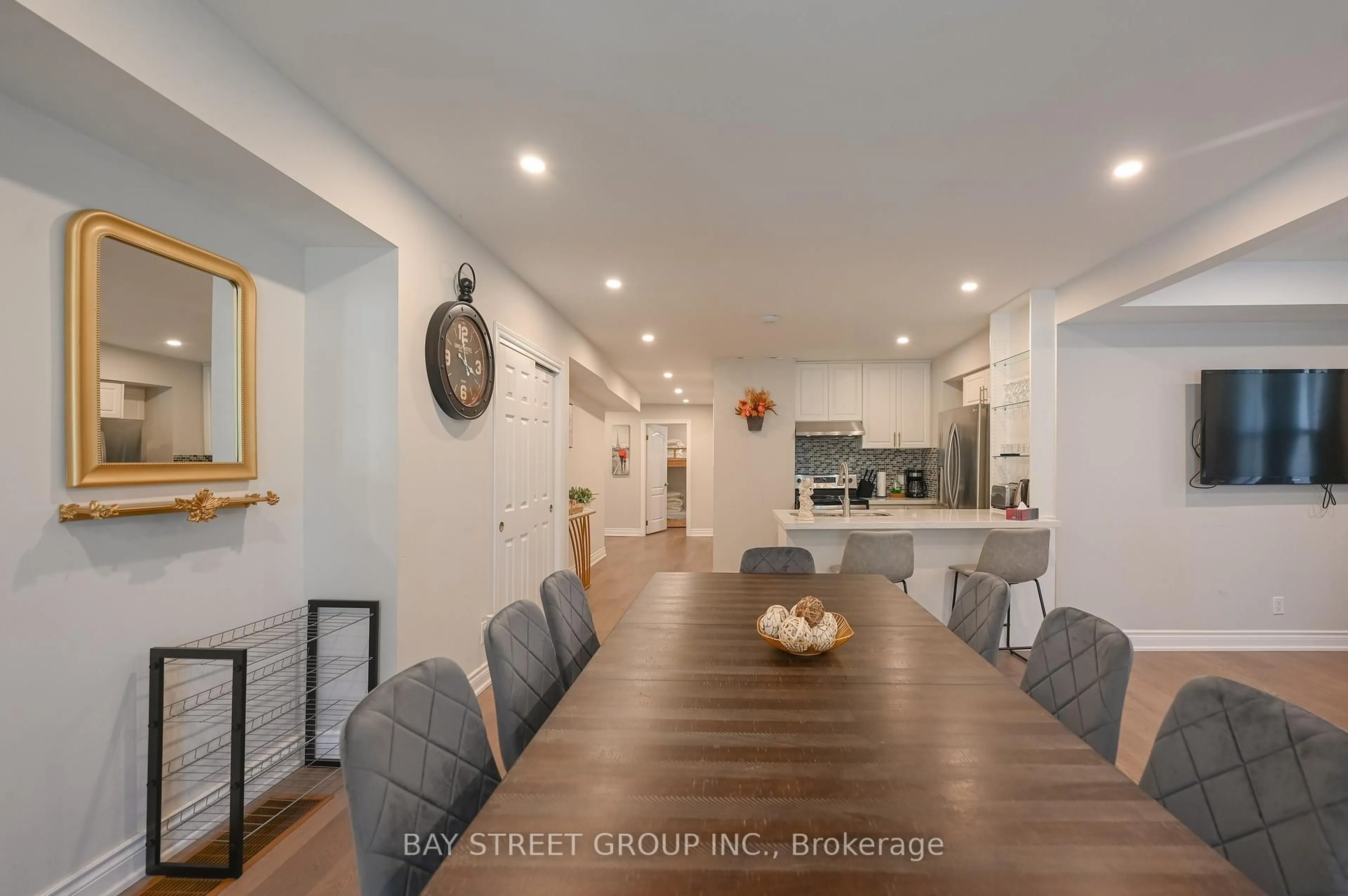 Dining room, unknown for 4534 Morrison St, Niagara Falls Ontario L2E 2B5