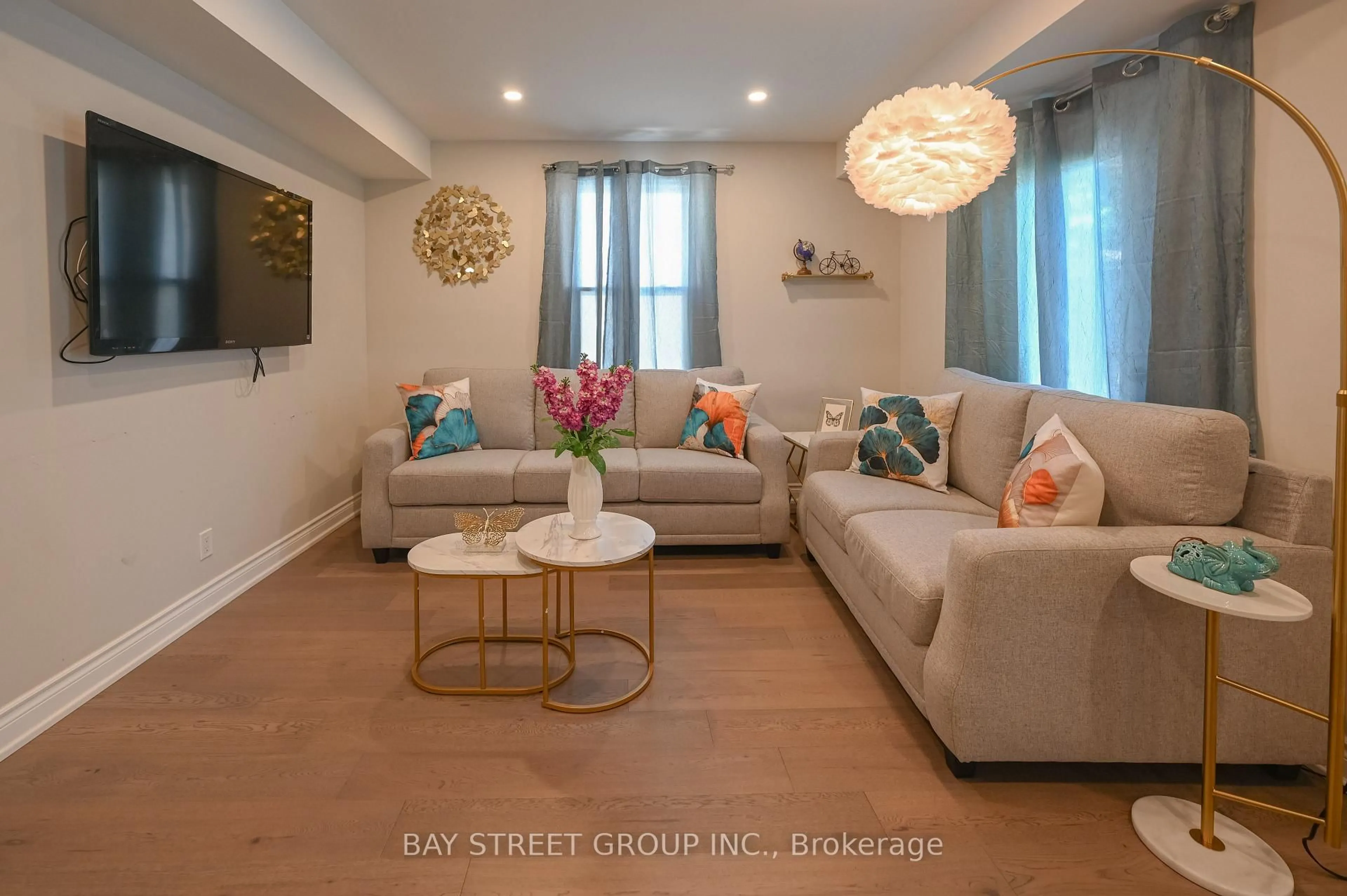 Living room with furniture, unknown for 4534 Morrison St, Niagara Falls Ontario L2E 2B5