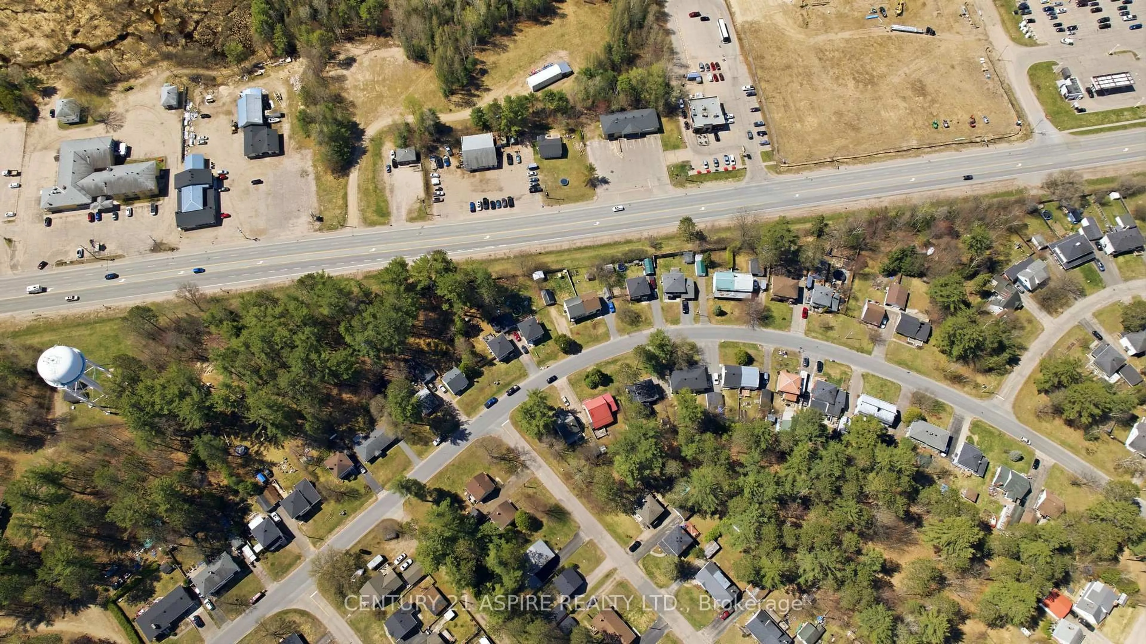 A pic from outside/outdoor area/front of a property/back of a property/a pic from drone, street for 21 Rutherford Ave, Deep River Ontario K0J 1P0