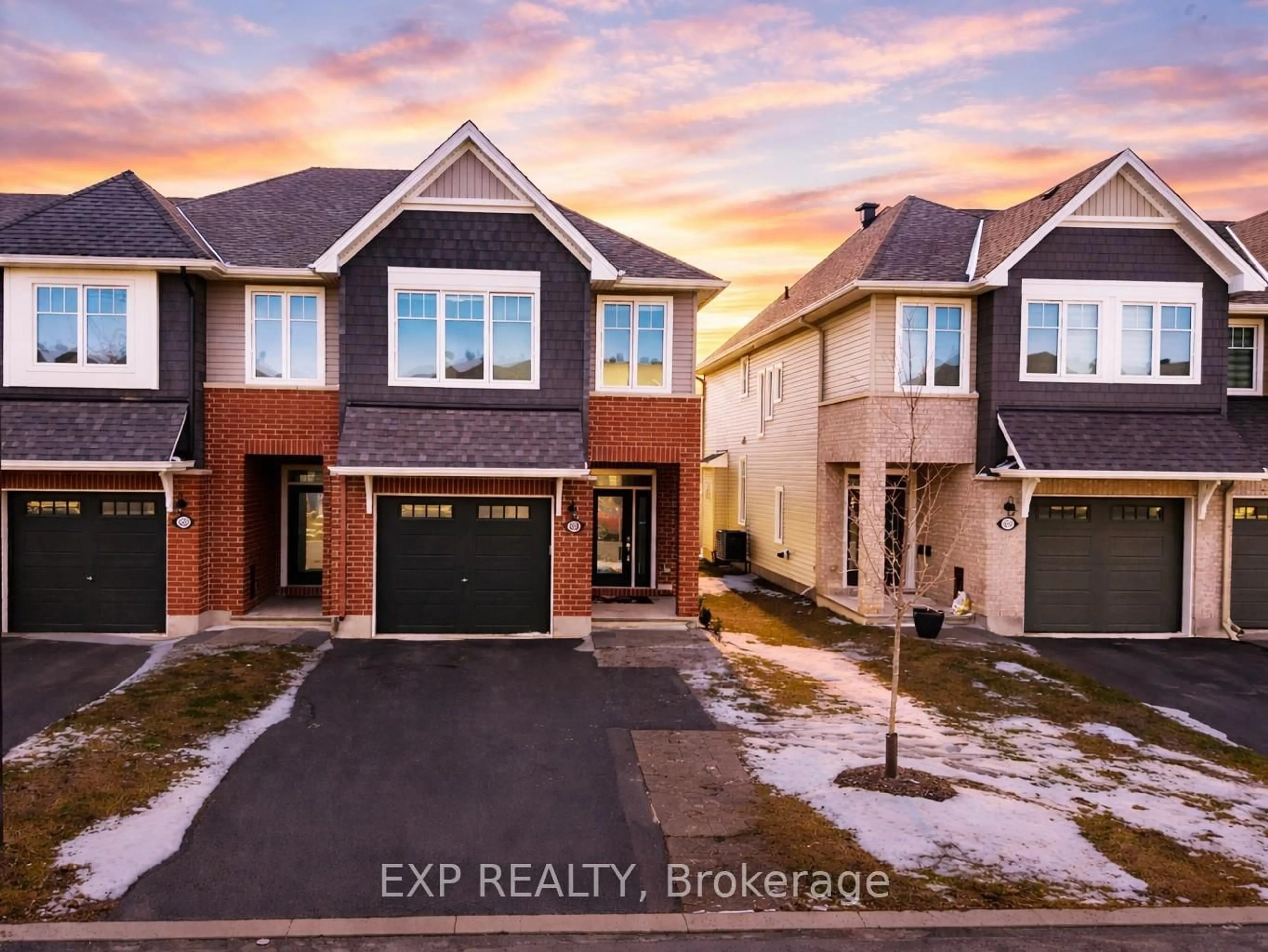 A pic from outside/outdoor area/front of a property/back of a property/a pic from drone, street for 618 Taliesin Cres, Ottawa Ontario K2S 2W5