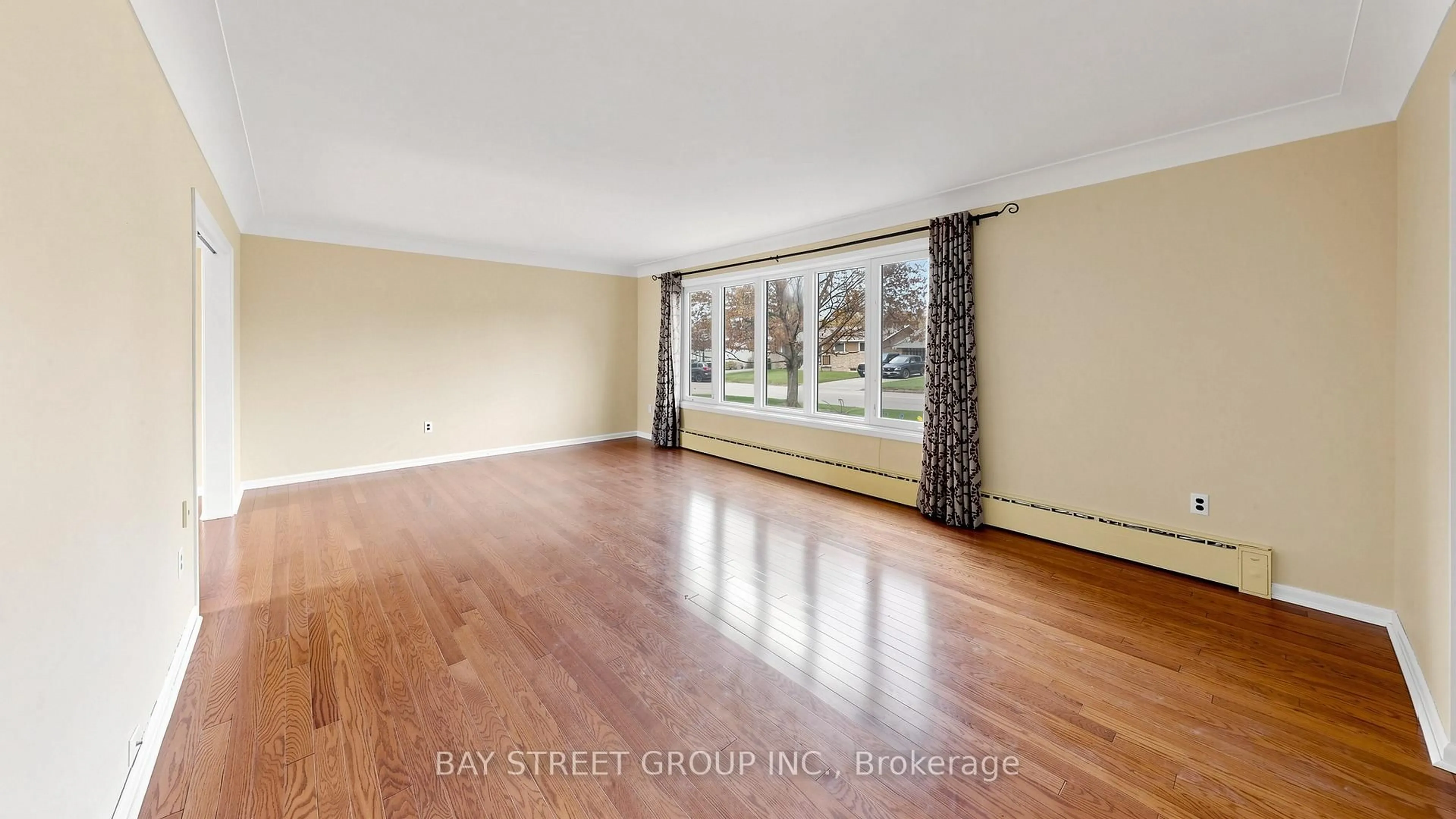 A pic of a room for 14 Machar Pl, Kingston Ontario K7M 1L6