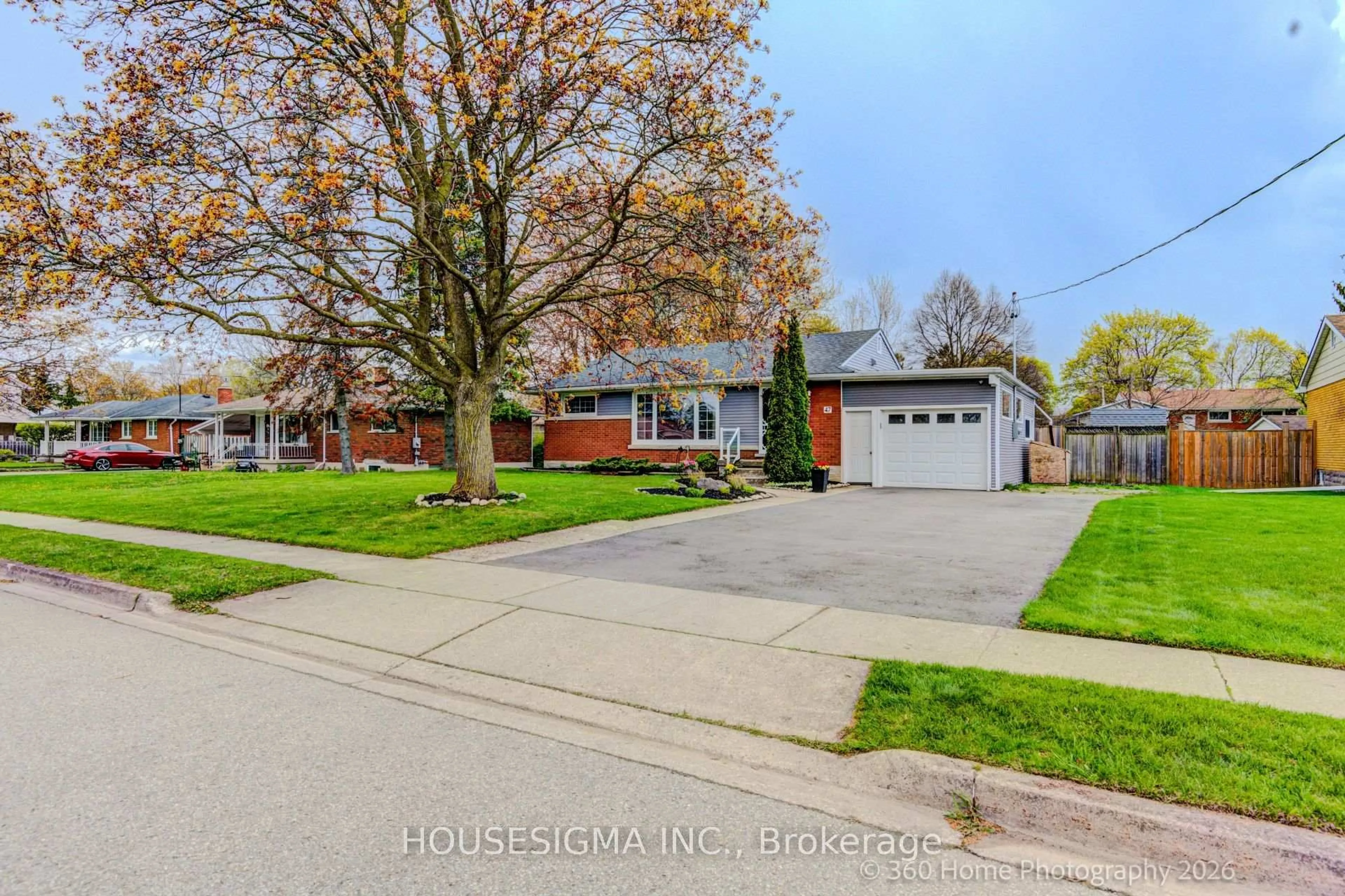 Unknown for 47 Sunset Blvd, Cambridge Ontario N1S 1A8