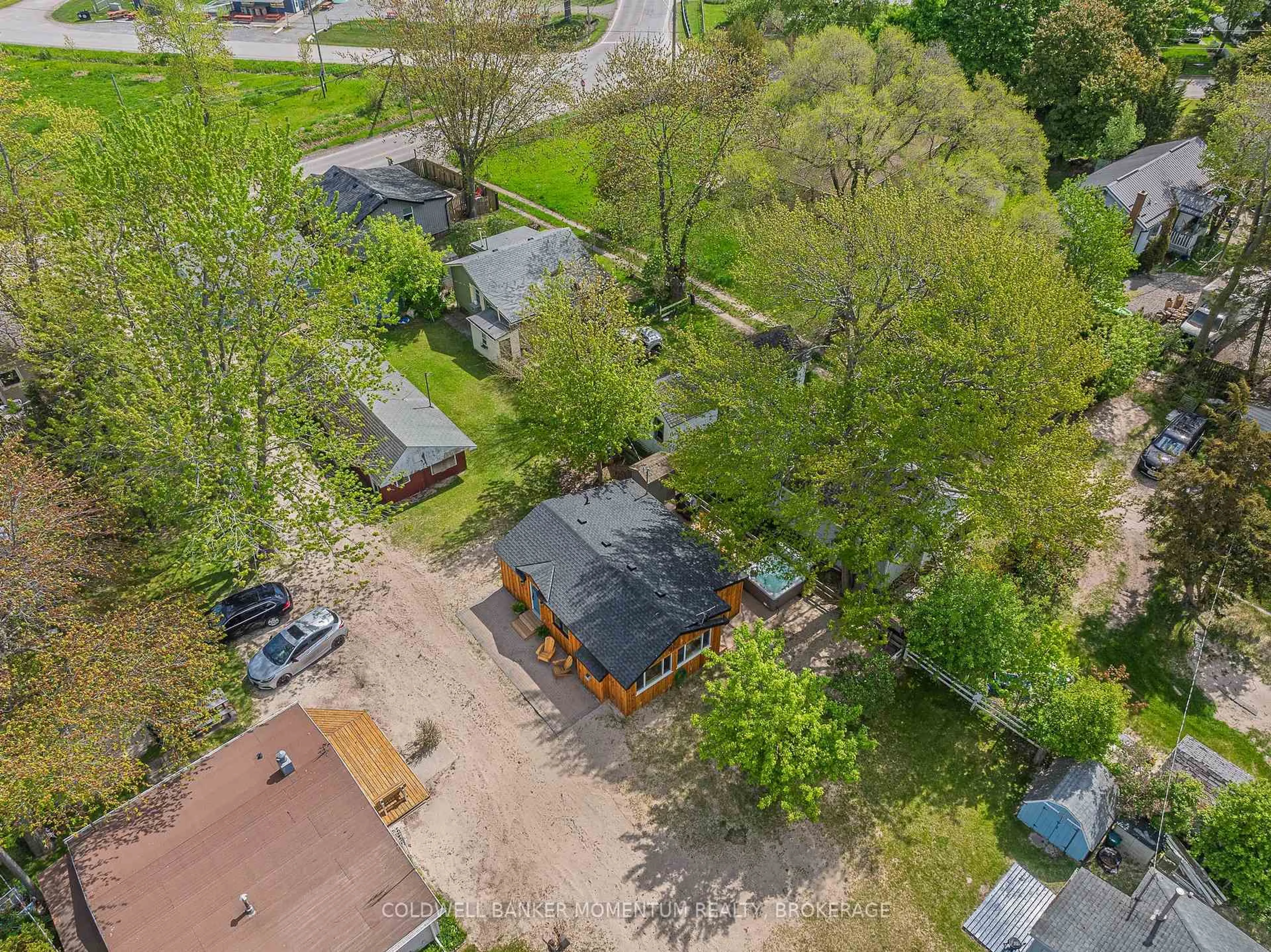 A pic from outside/outdoor area/front of a property/back of a property/a pic from drone, street for 12221 Lakeshore Rd, Wainfleet Ontario L0S 1V0
