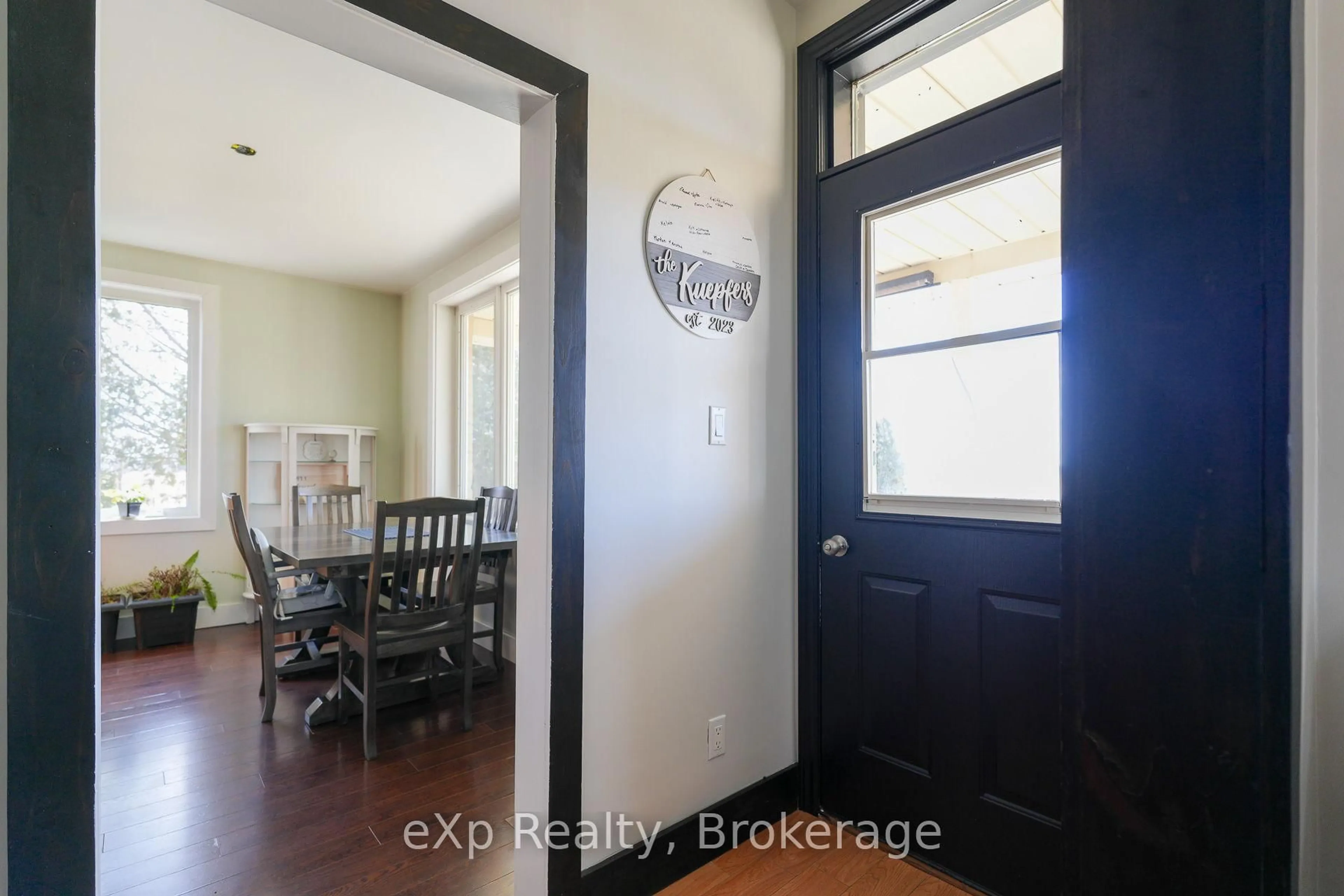 Indoor entryway for 55163 Concession Road 12, Chatsworth Ontario N0G 1L0