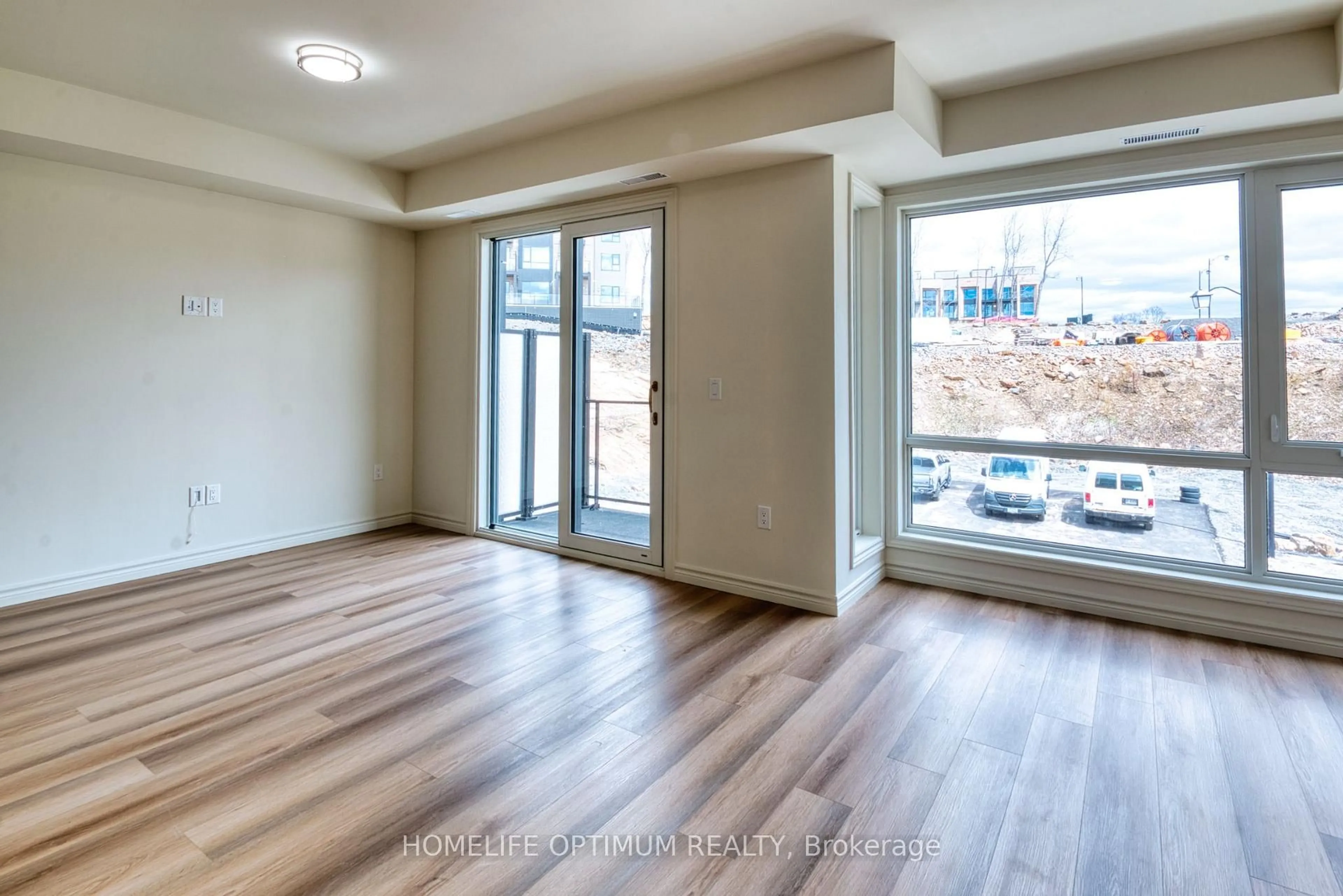A pic of a room for 12 Suncrest Lane #204, Huntsville Ontario P1H 1G1