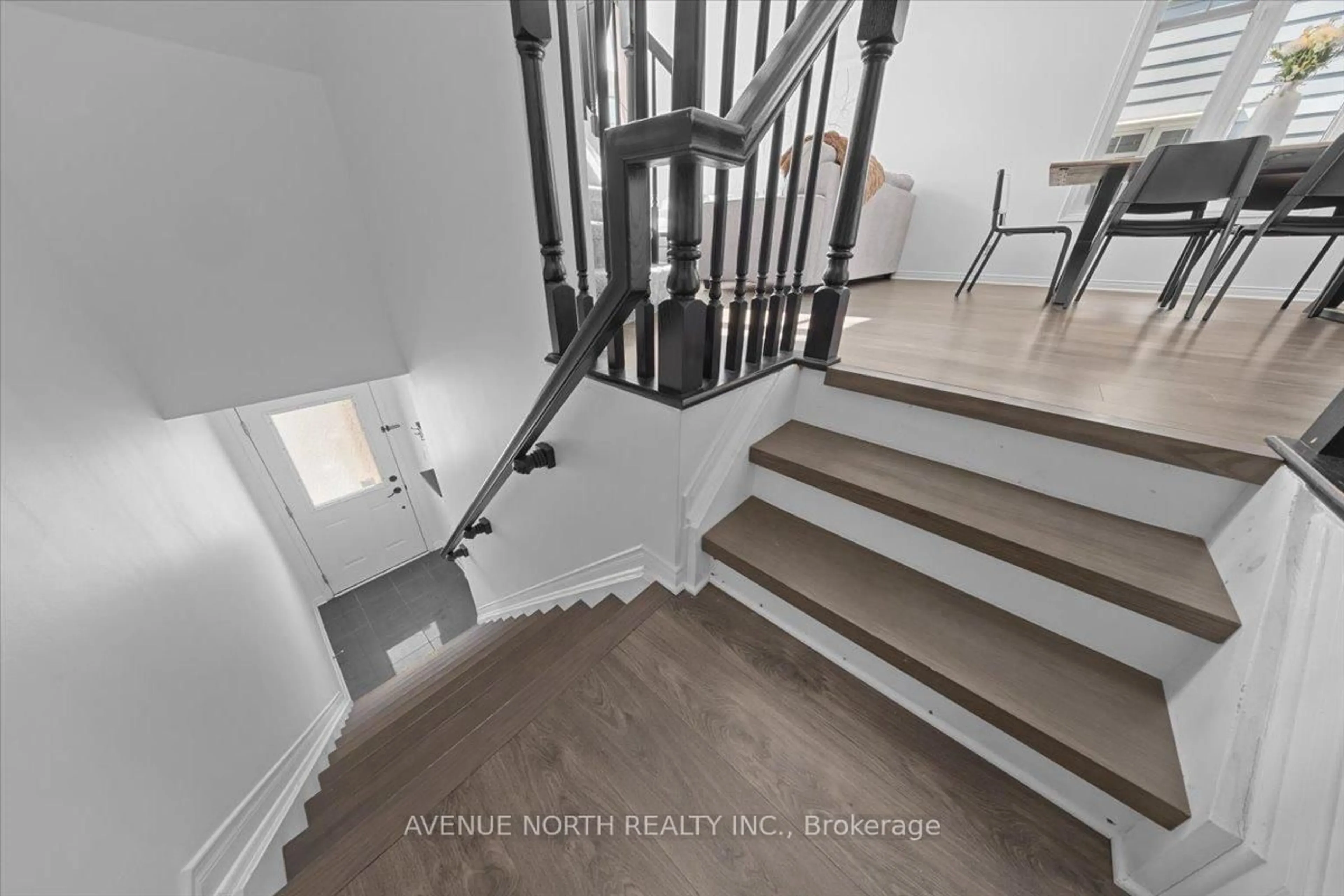 Stairs for 220 Tivoli Private #25, Ottawa Ontario K2E 0A7