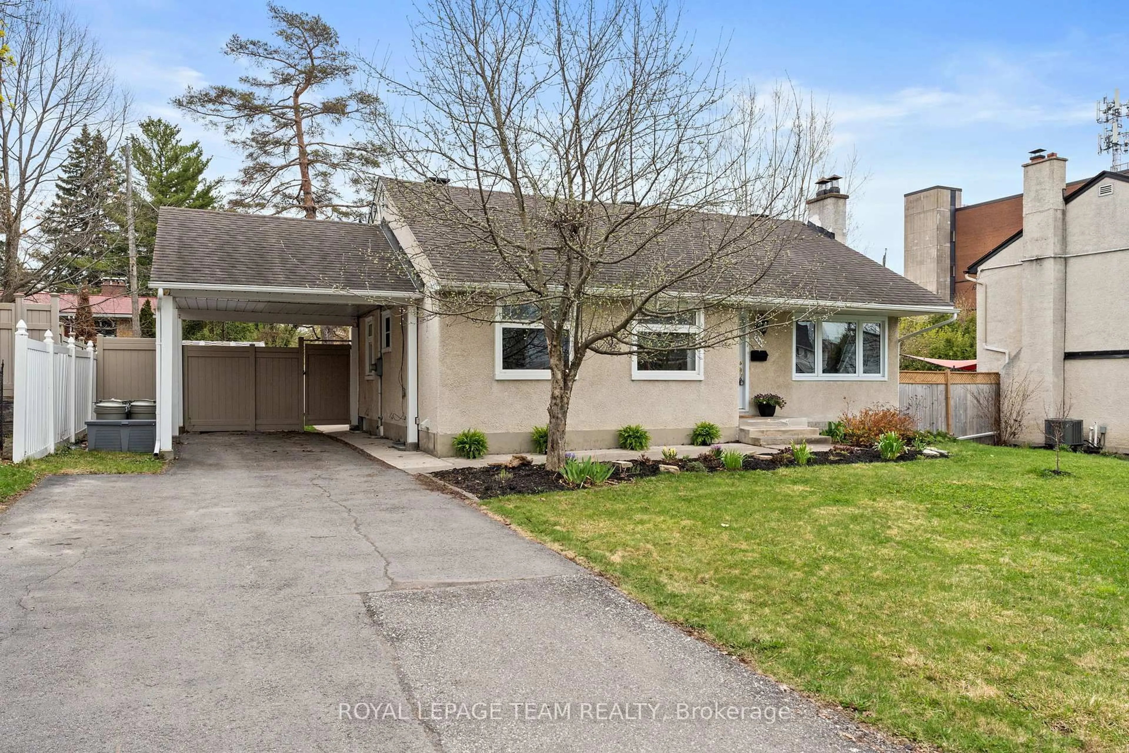 Unknown for 1266 Randall Ave, Ottawa Ontario K1H 7R1