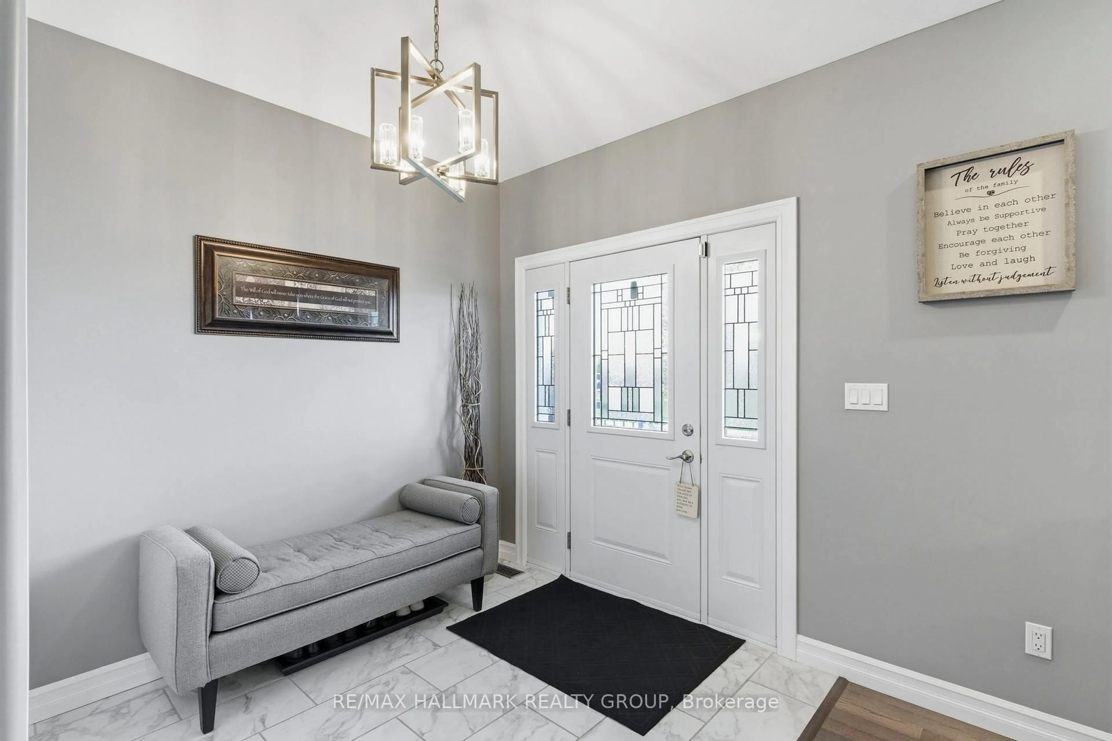 Indoor entryway for 107 Hard Island Rd, Athens Ontario K0E 1B0