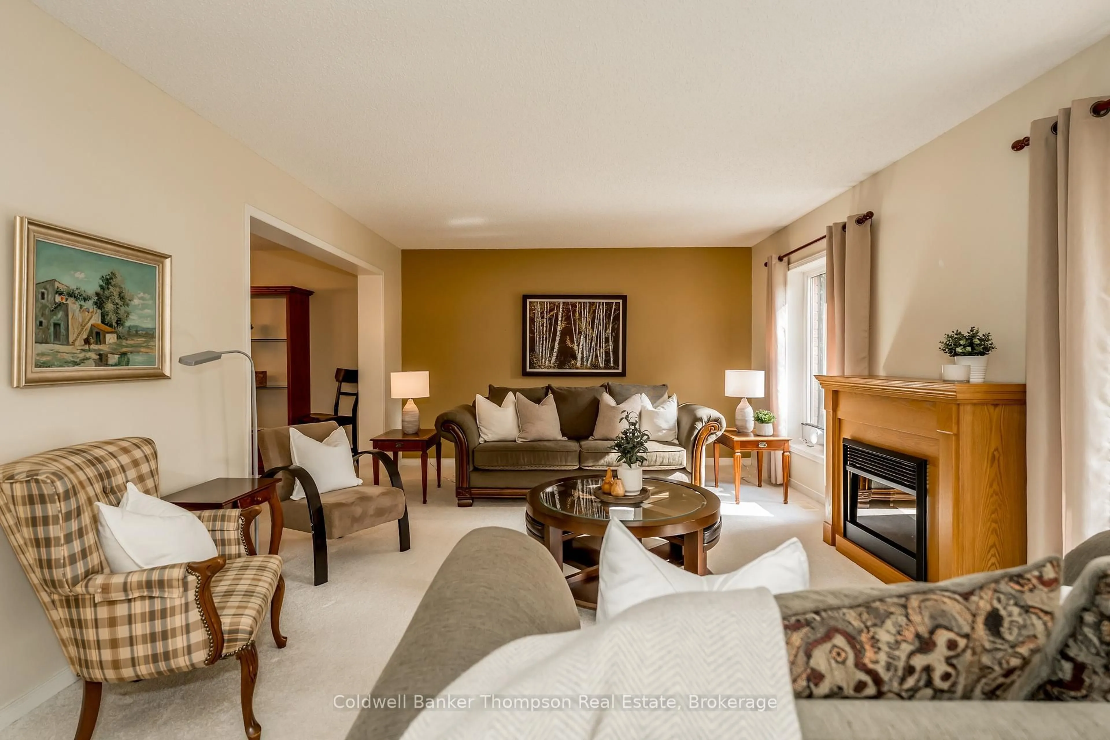 Living room with furniture, unknown for 252 Fowlers Rd, Huntsville Ontario P1H 0J8