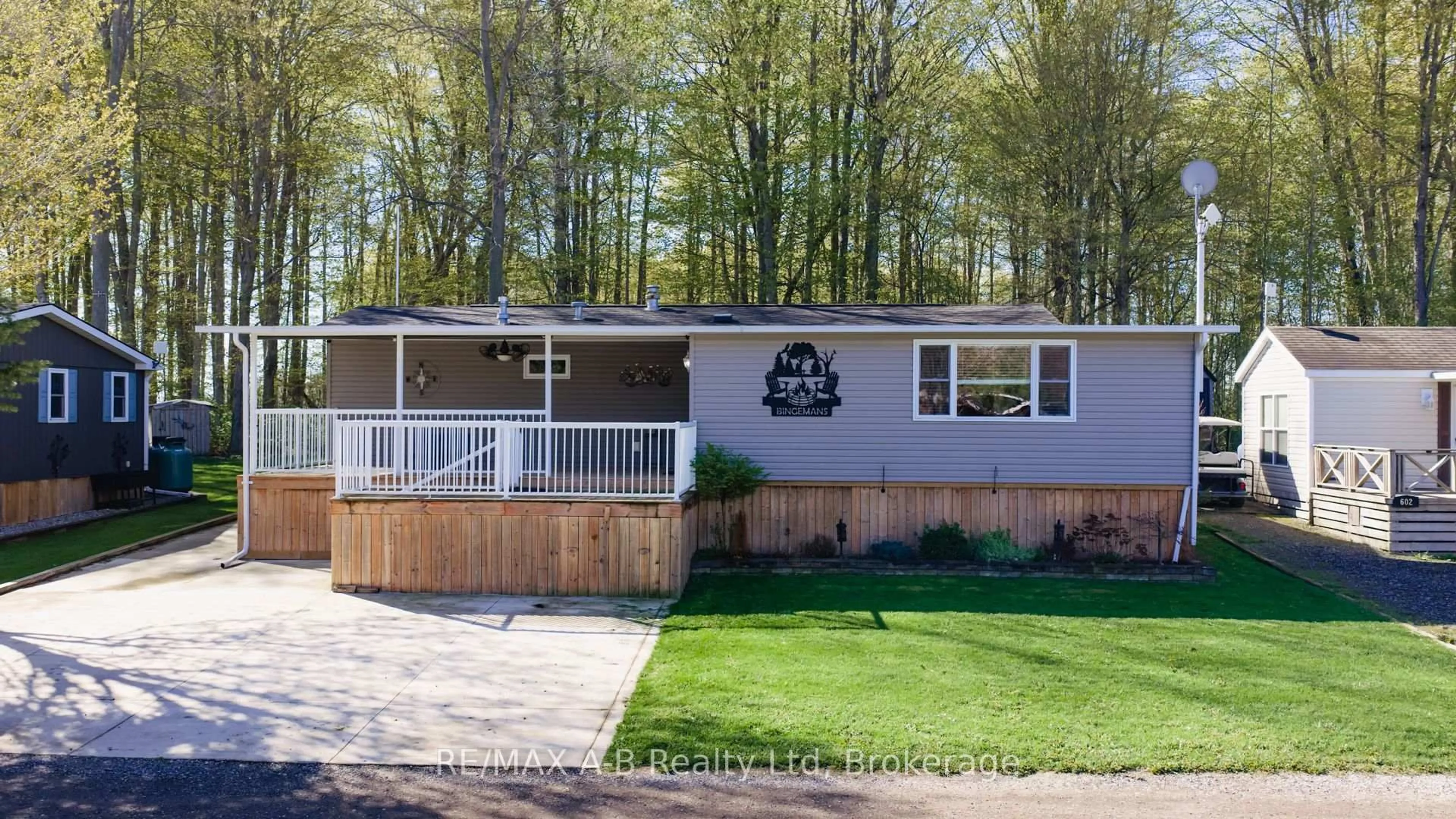 Home with vinyl exterior material, street for 923590 Road 92 Rd #601, Zorra Ontario N0J 1J0