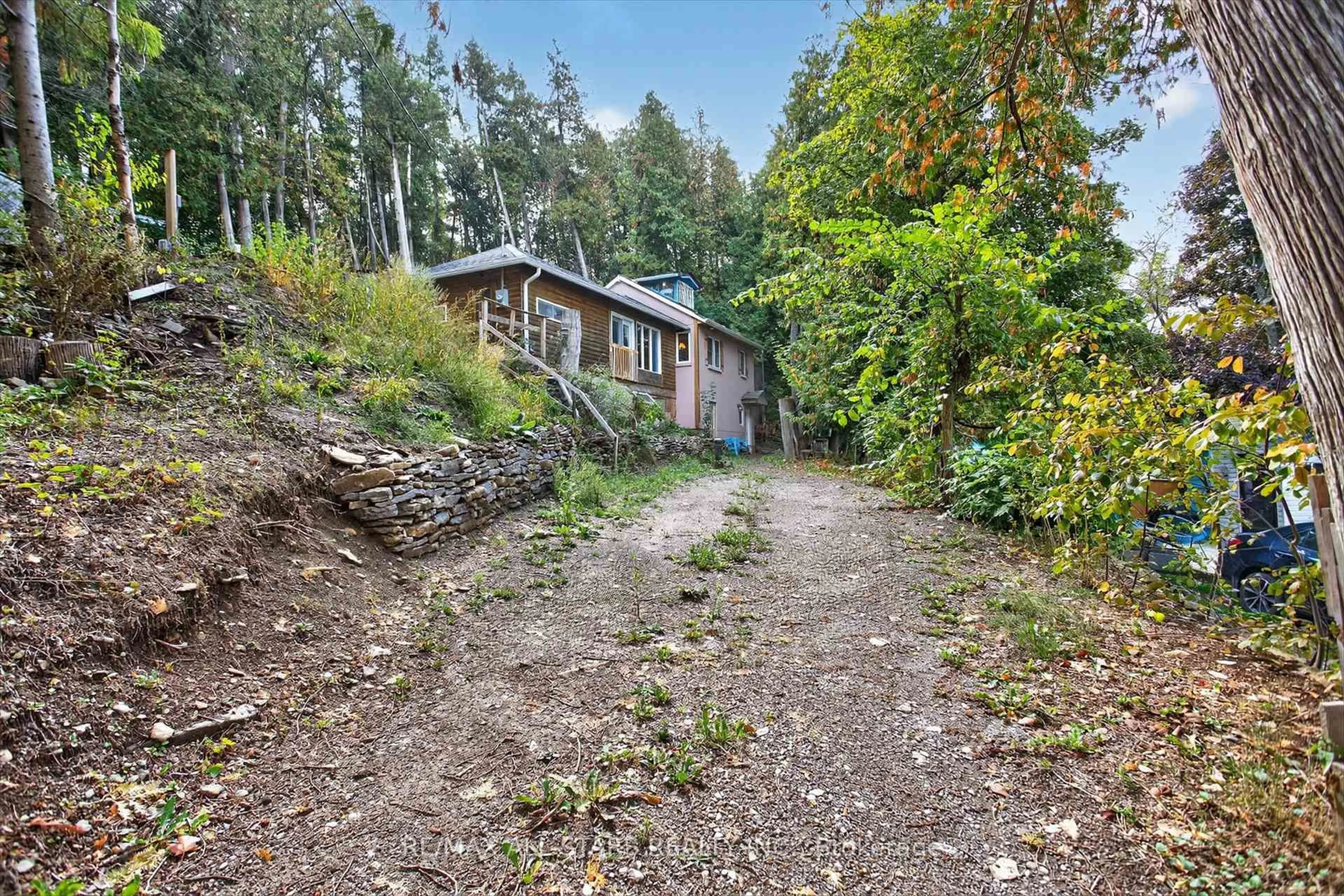 Unknown for 60 Elder St, Kawartha Lakes Ontario K0M 1L0