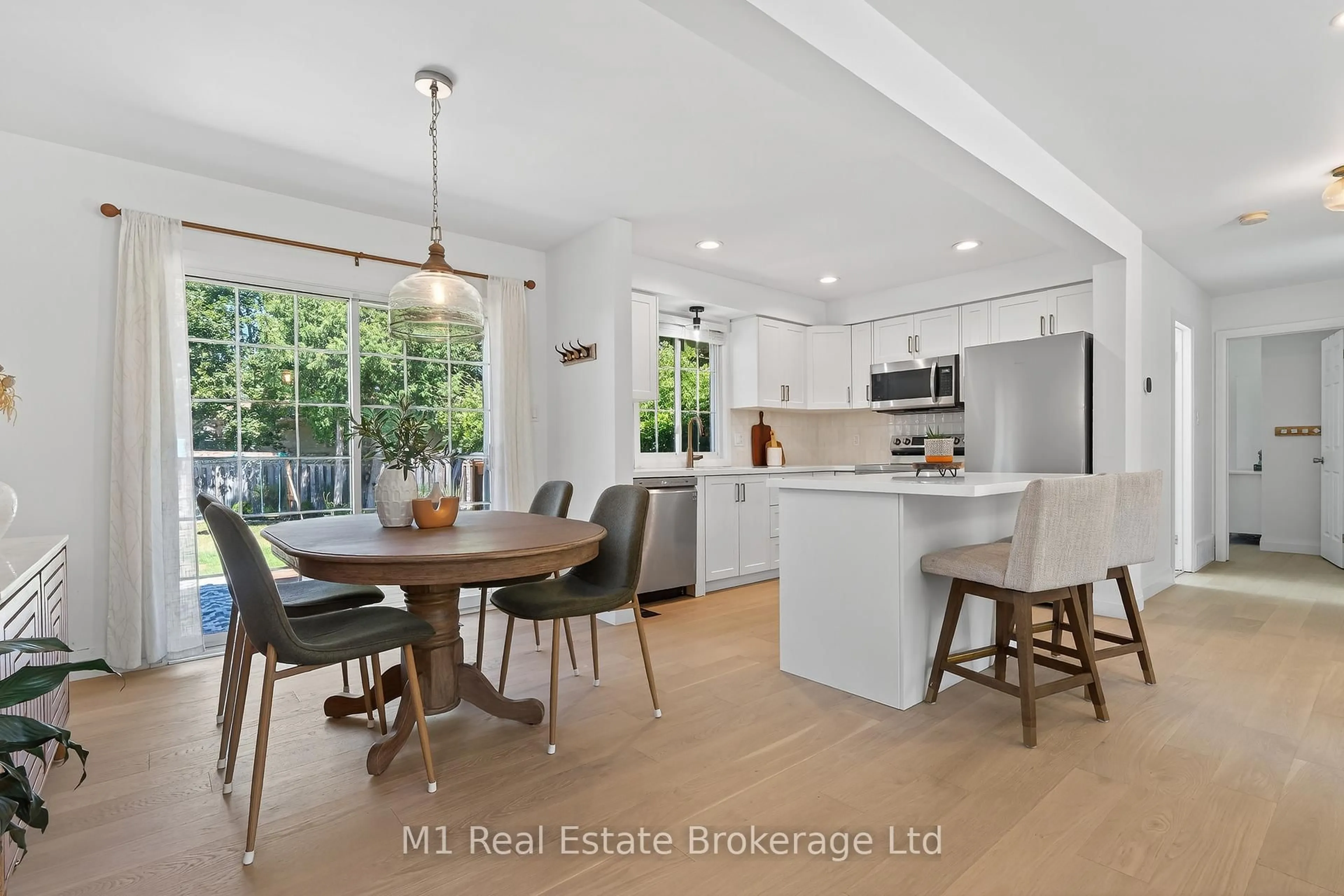 Open concept kitchen, unknown for 91 Rhonda Rd, Guelph Ontario N1H 6H4
