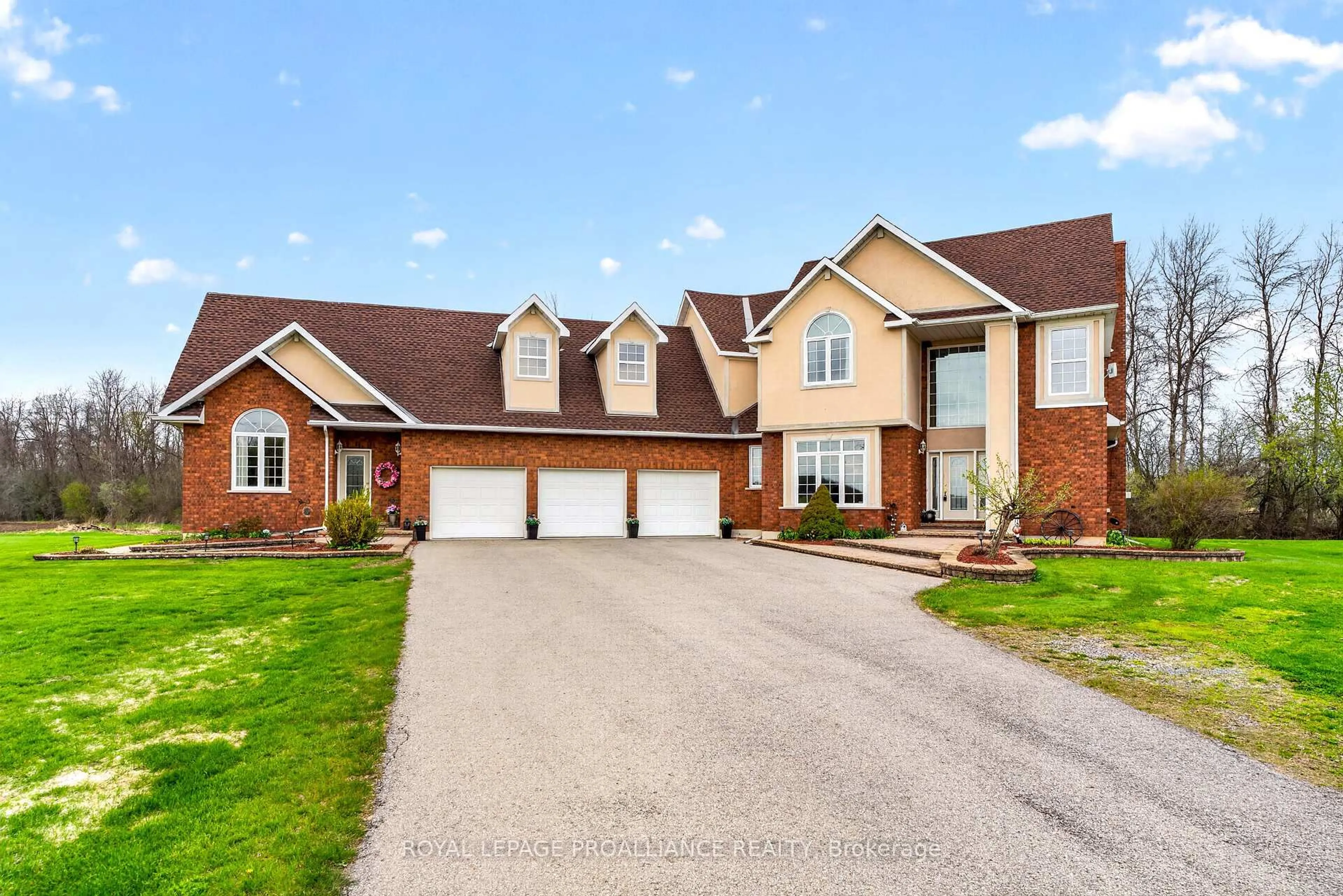 Home with brick exterior material, street for 3560/3562 Weir Rd, Edwardsburgh/Cardinal Ontario K0E 1X0