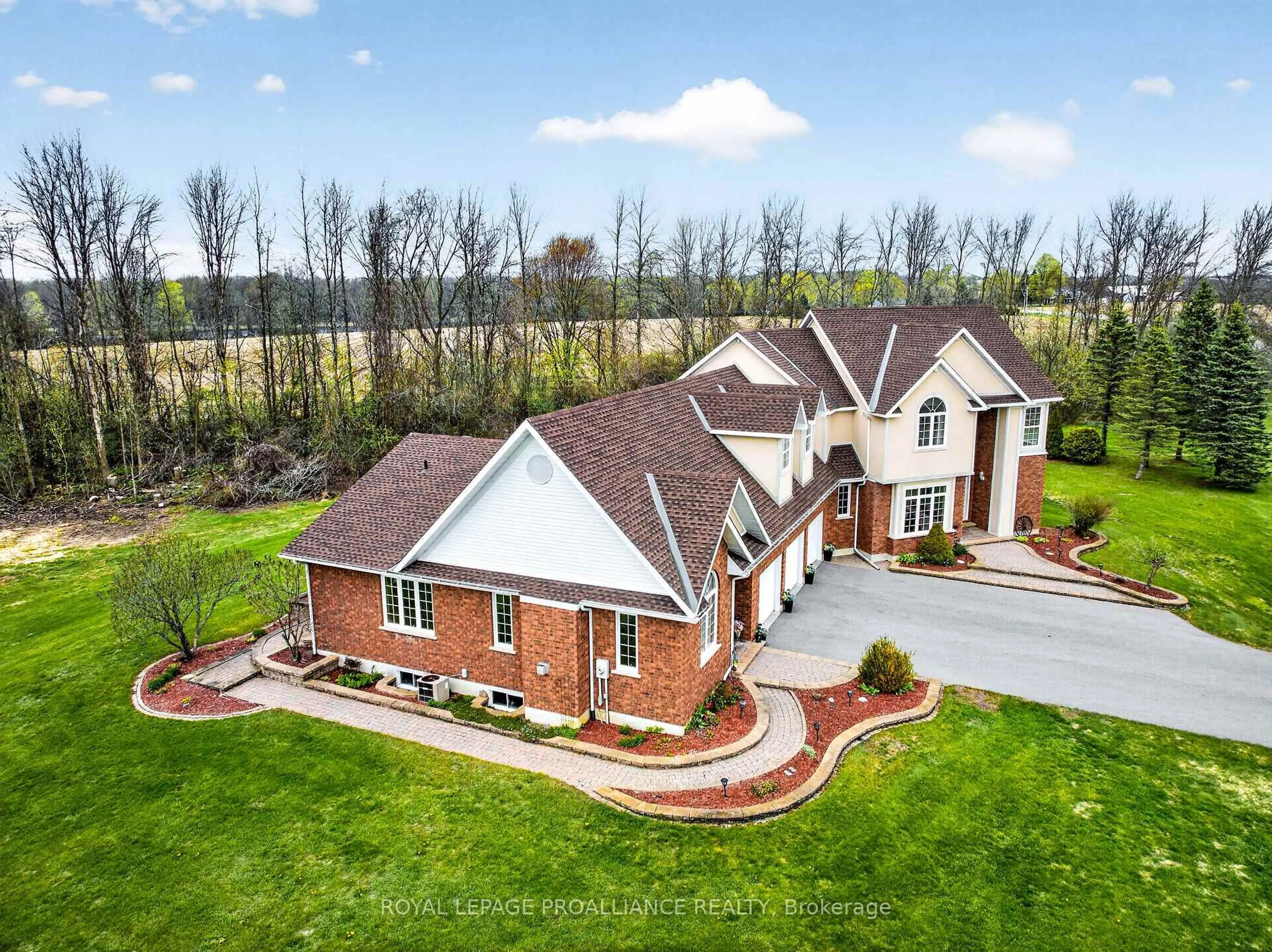 A pic from outside/outdoor area/front of a property/back of a property/a pic from drone, water/lake/river/ocean view for 3560/3562 Weir Rd, Edwardsburgh/Cardinal Ontario K0E 1X0