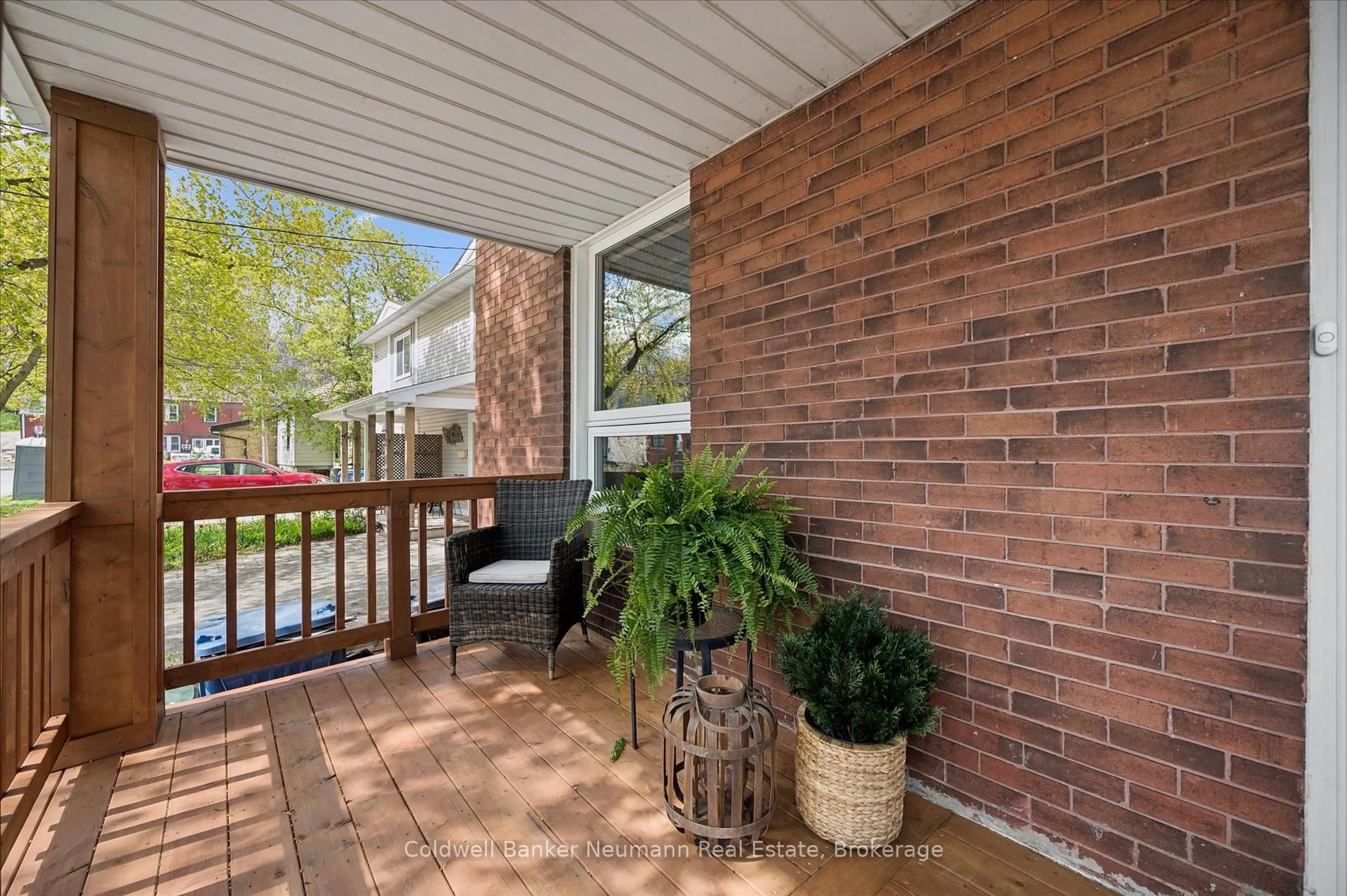 Patio, street for 30 Huron St, Guelph Ontario N1E 5L4