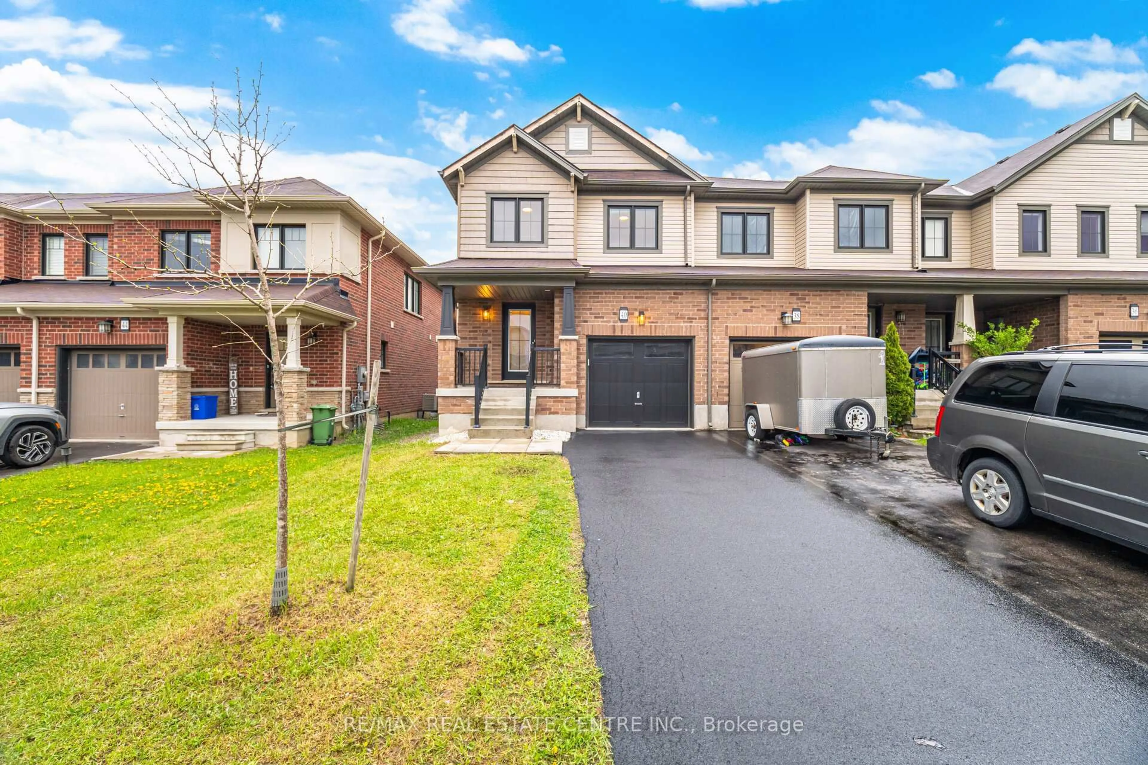 Home with brick exterior material, street for 40 Sherway St, Hamilton Ontario L8J 0J3