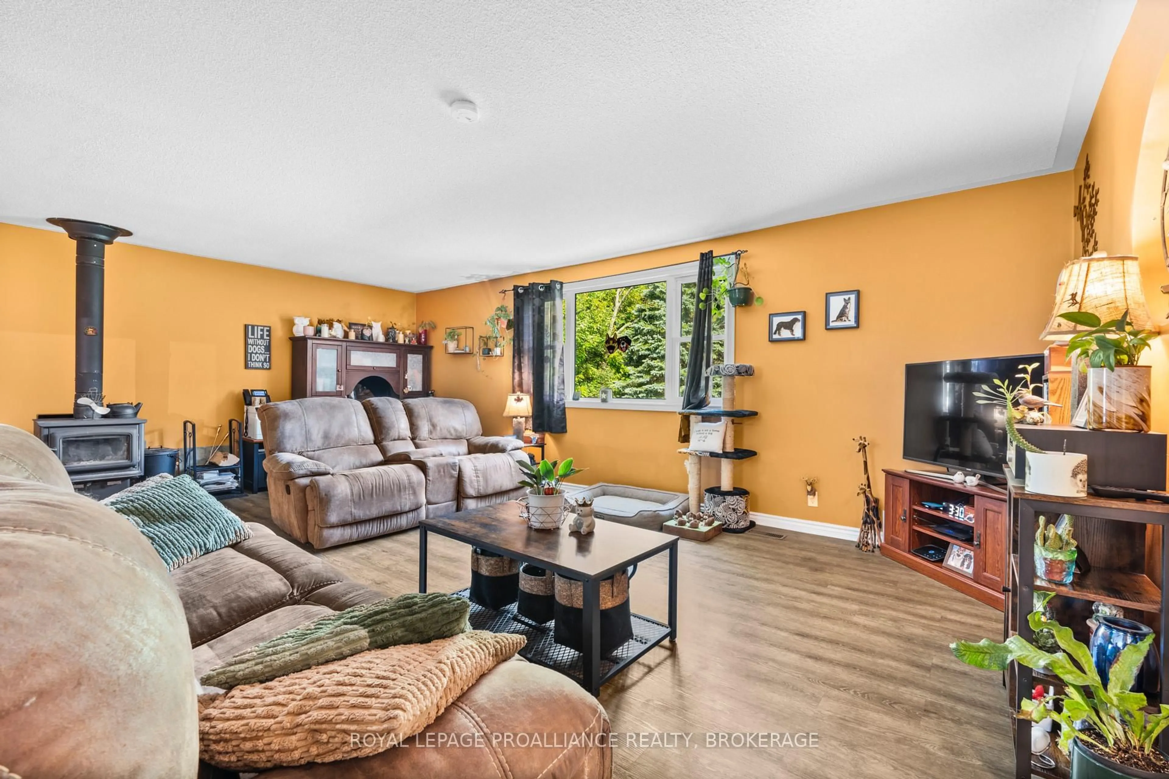 Living room with furniture, unknown for 5193 Wilmer Rd, Perth Road Ontario K0H 2L0