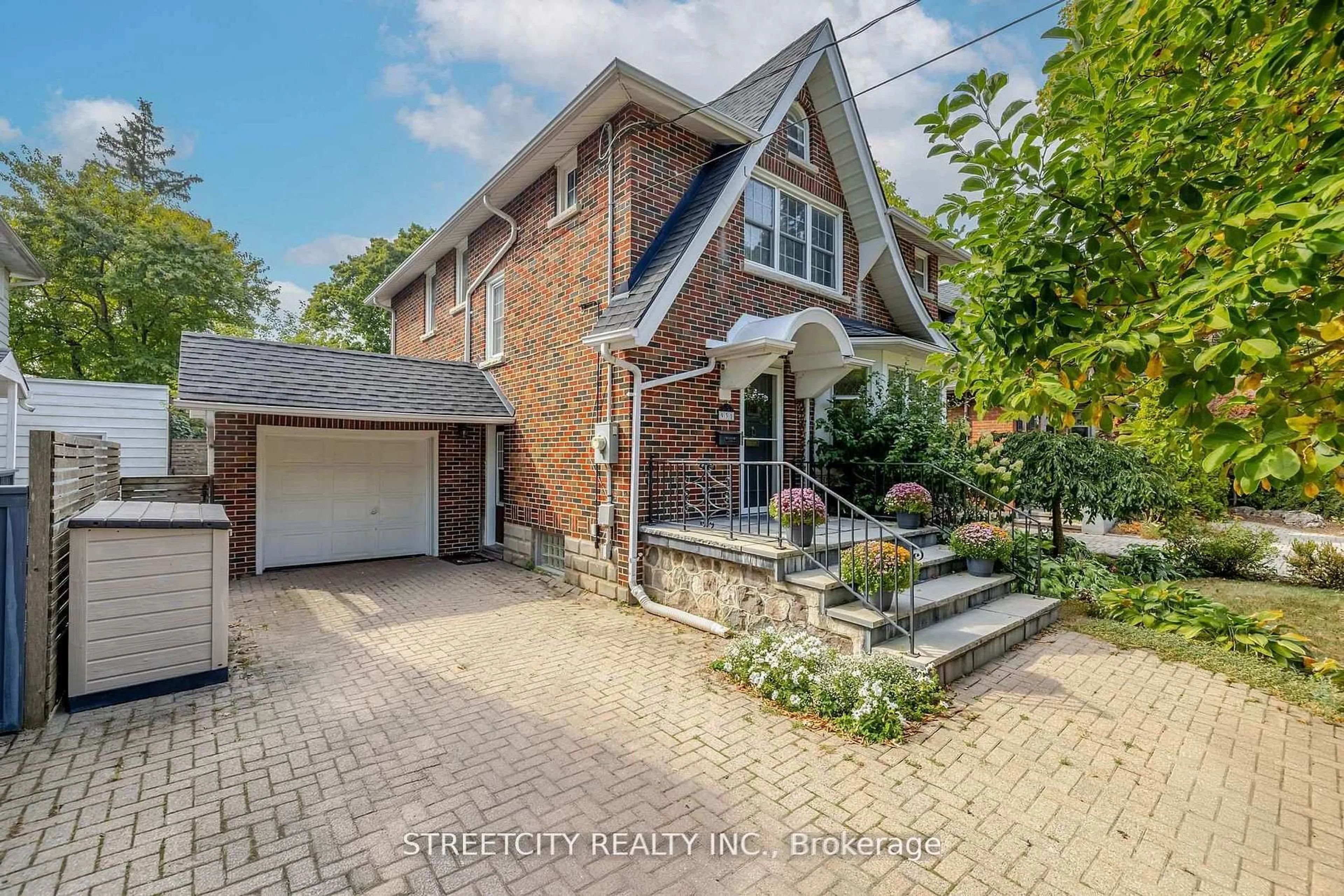Home with brick exterior material, street for 931 Waterloo St, London East Ontario N6A 3X2