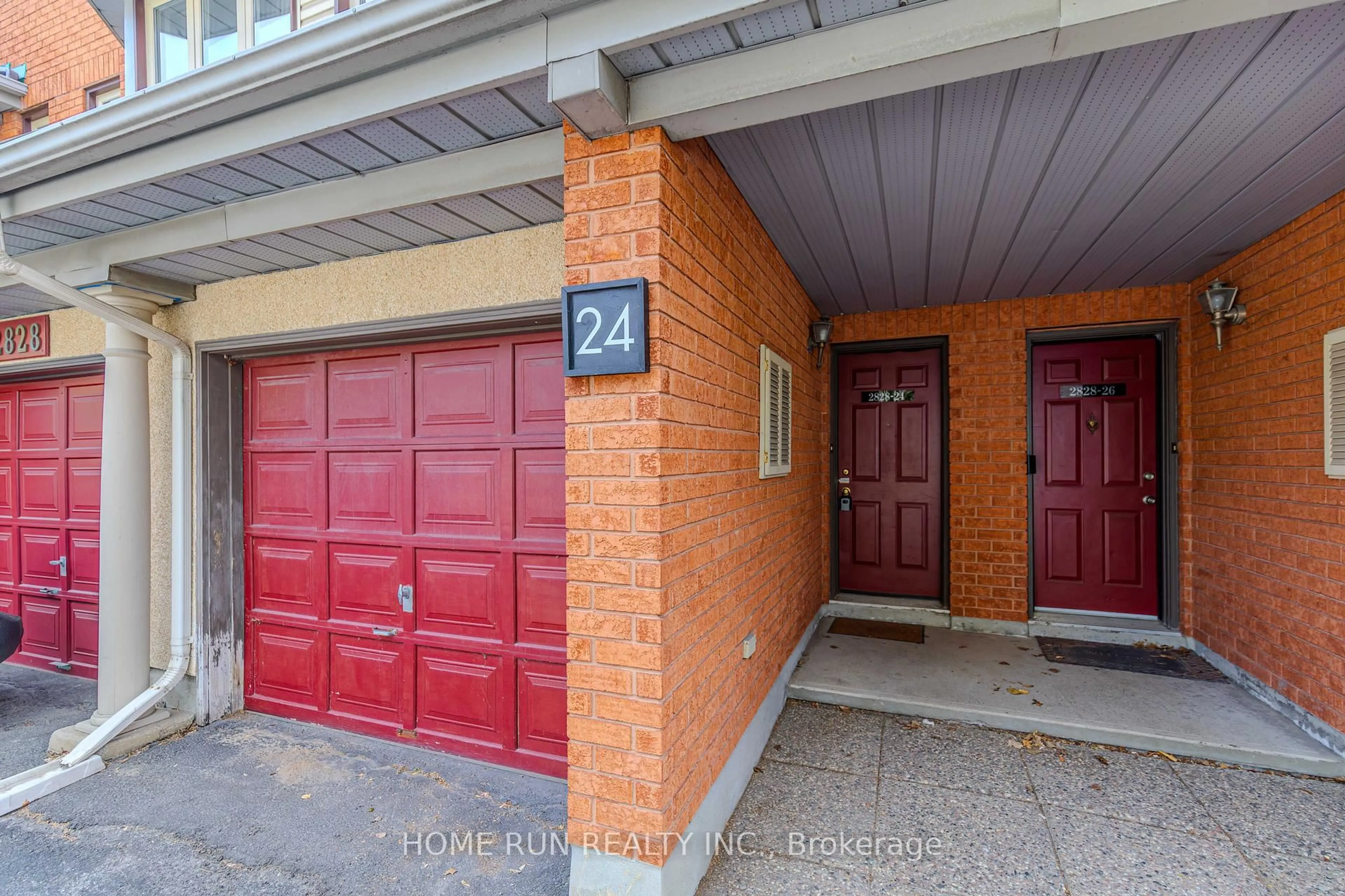 Indoor entryway for 2828 Richmond Rd #24, Ottawa Ontario K2B 8S1