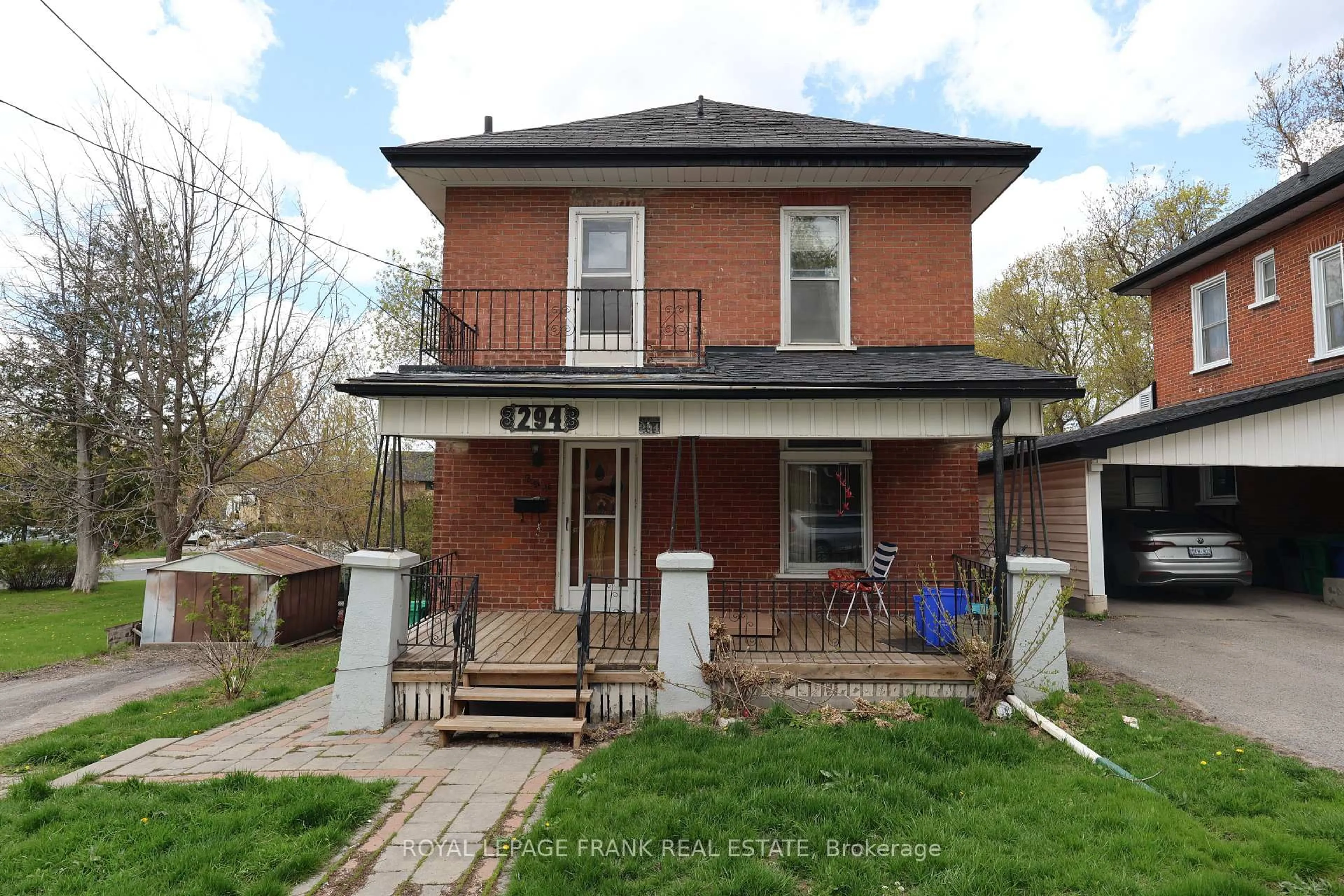 Home with brick exterior material, building for 294 Parkhill Rd, Peterborough Ontario K9H 3H7
