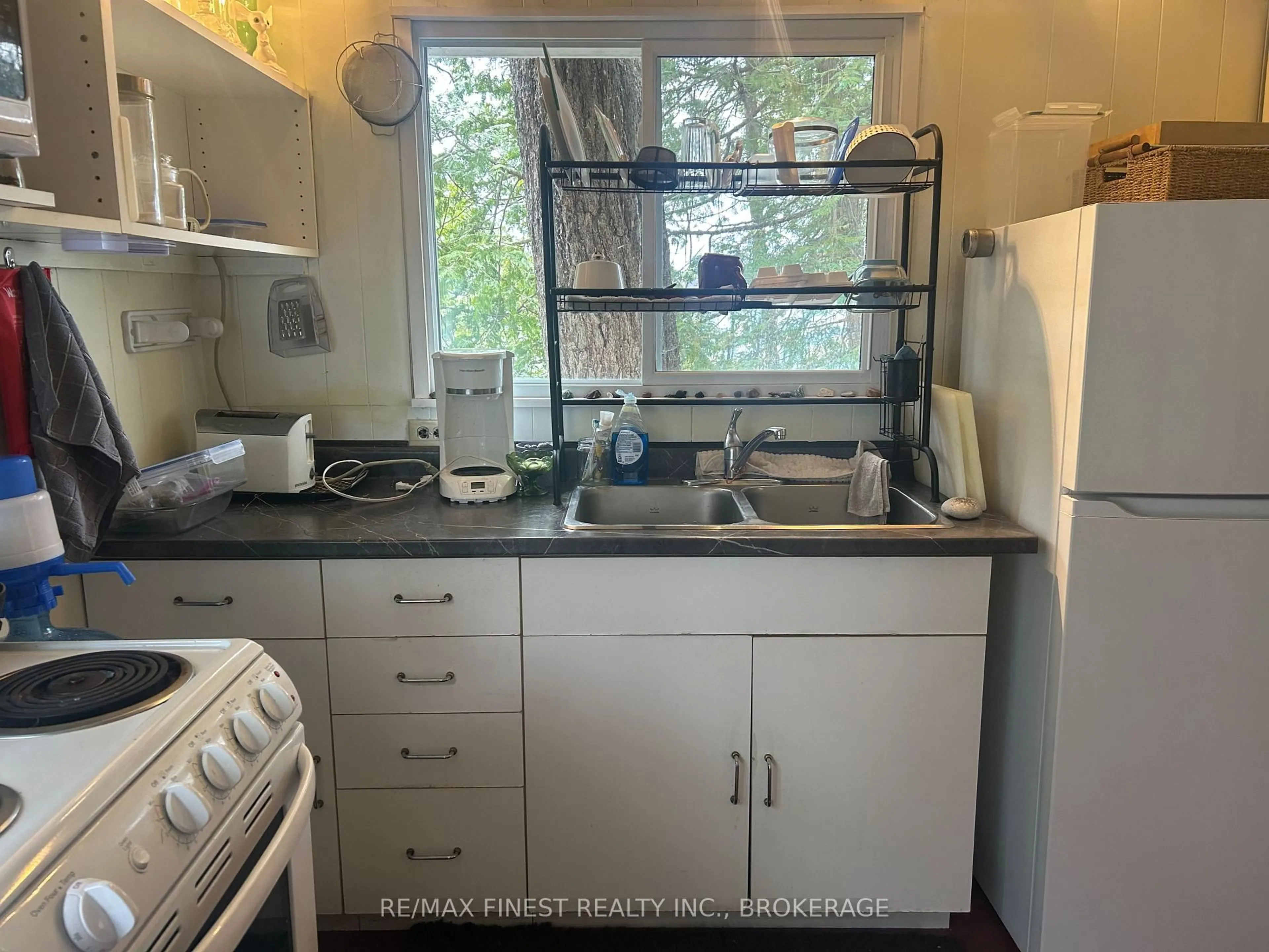 Standard kitchen, unknown for 1134 NELSON Rd, Sharbot Lake Ontario K0H 2P0