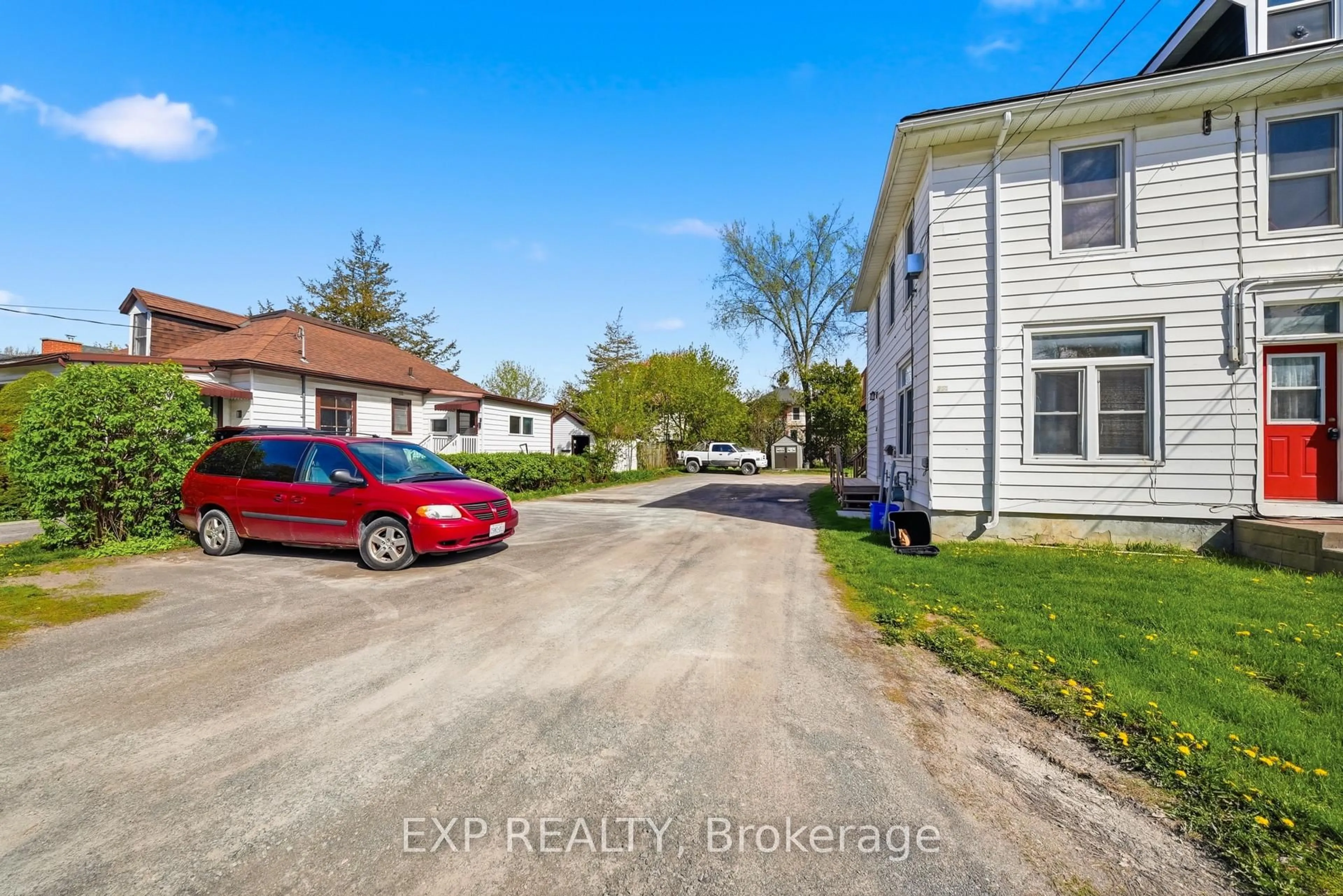A pic from outside/outdoor area/front of a property/back of a property/a pic from drone, street for 20-22 Charlotte St, Belleville Ontario K8P 1E2