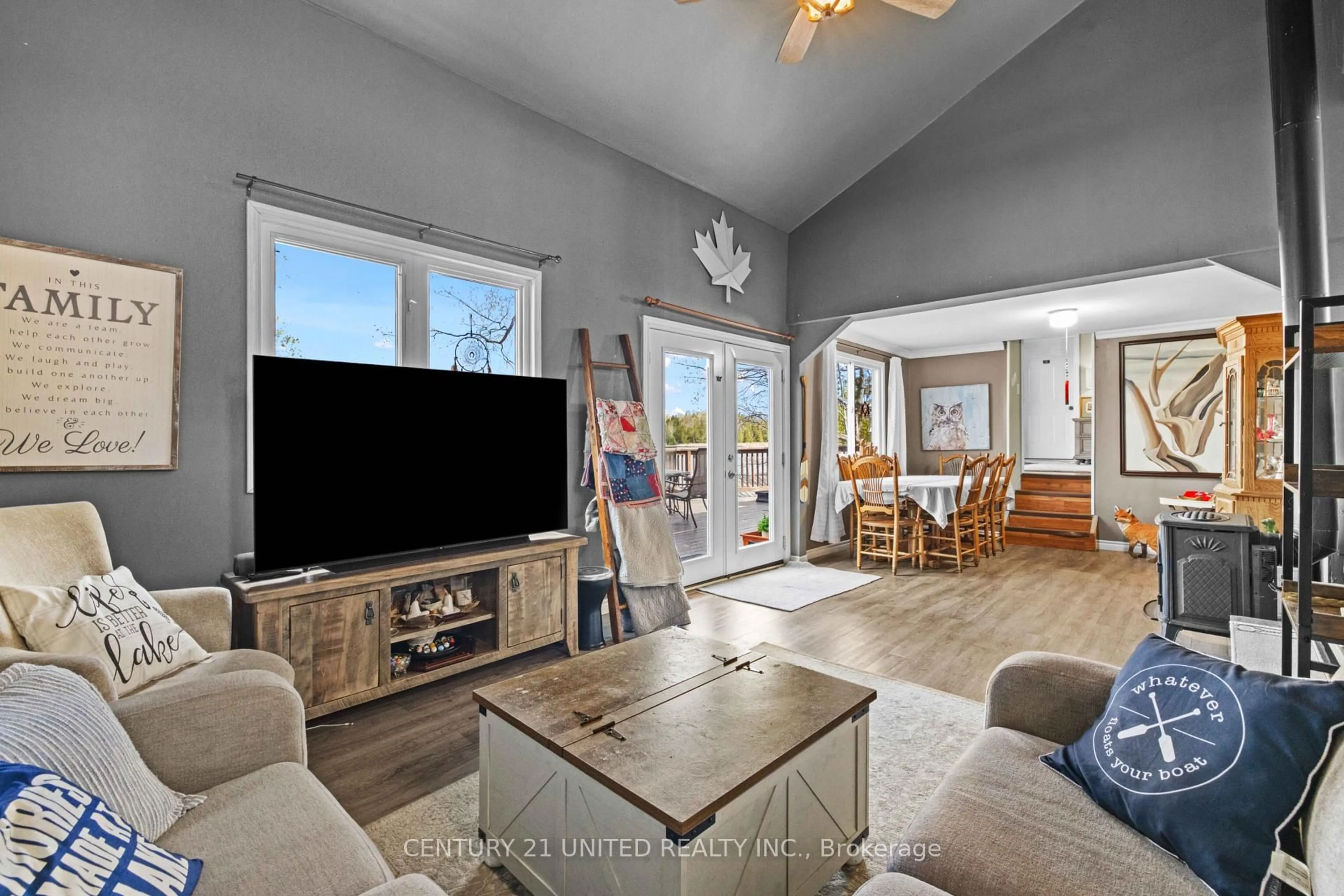 Living room with furniture, unknown for 219 Rollies Point Rd, Curve Lake First Nation 35 Ontario K0L 1R0