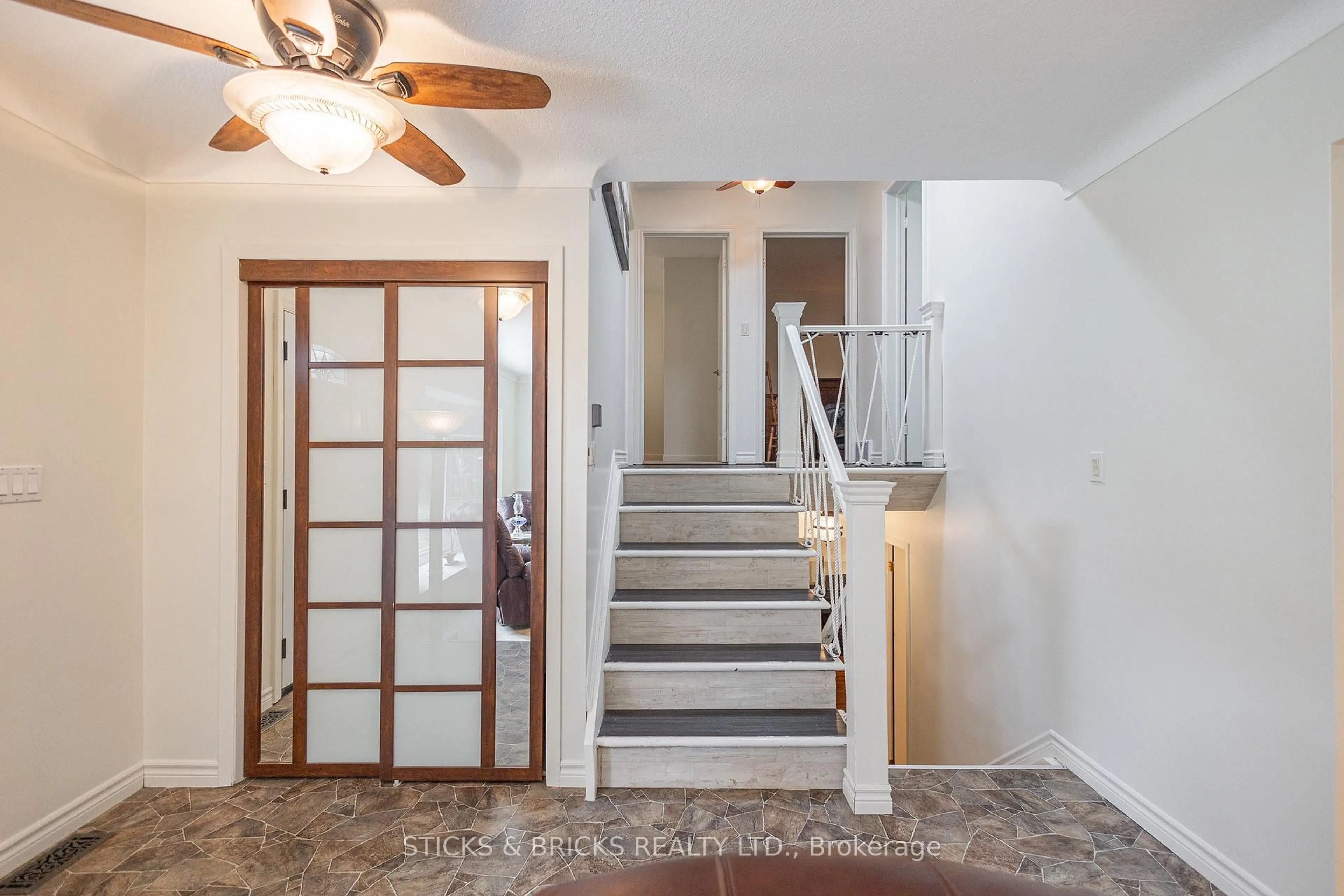 Unknown for 477 Dorchester St, Niagara-on-the-Lake Ontario L0S 1J0