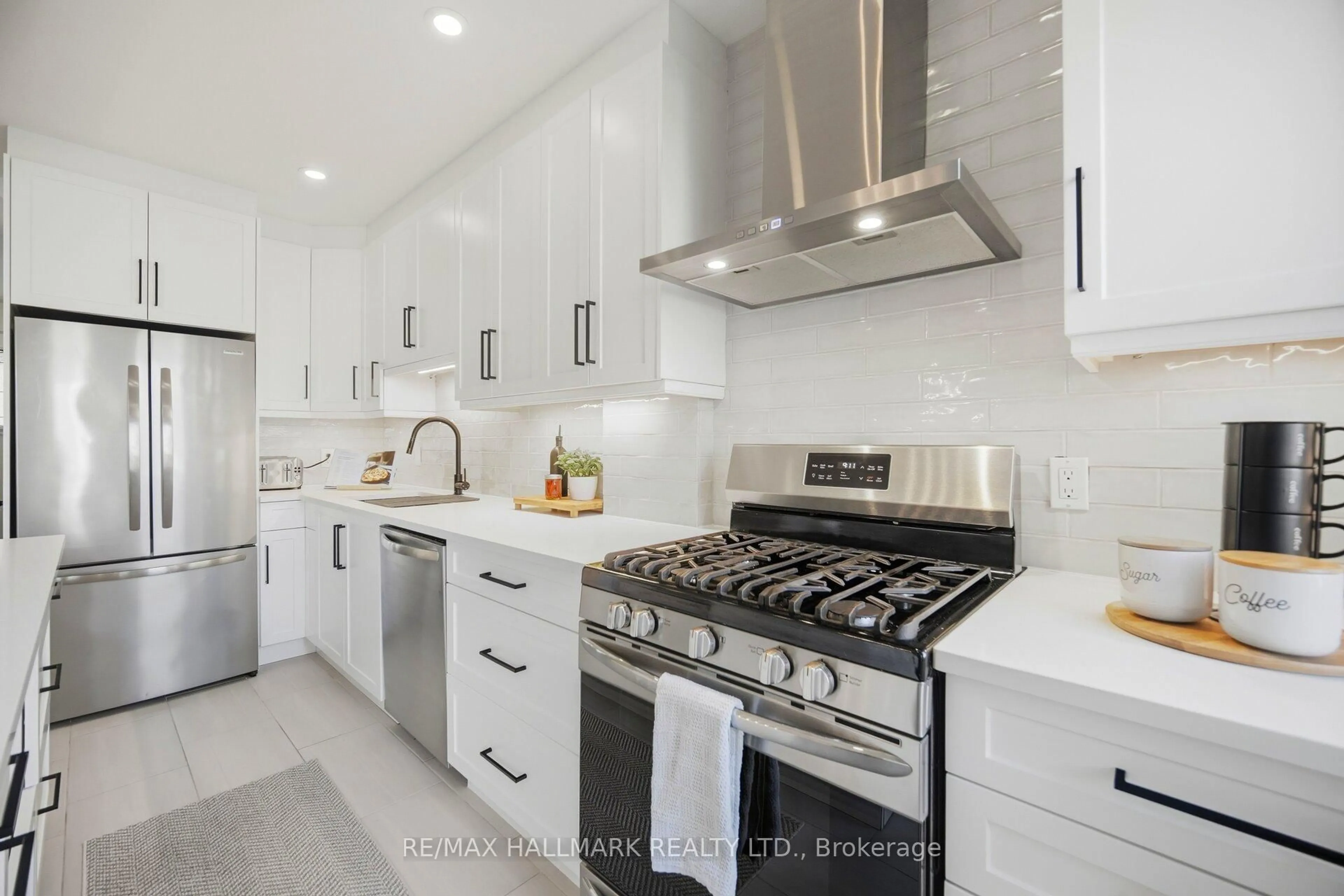 Contemporary kitchen, ceramic/tile floor for 54 Province St, Hamilton Ontario L8K 2K8