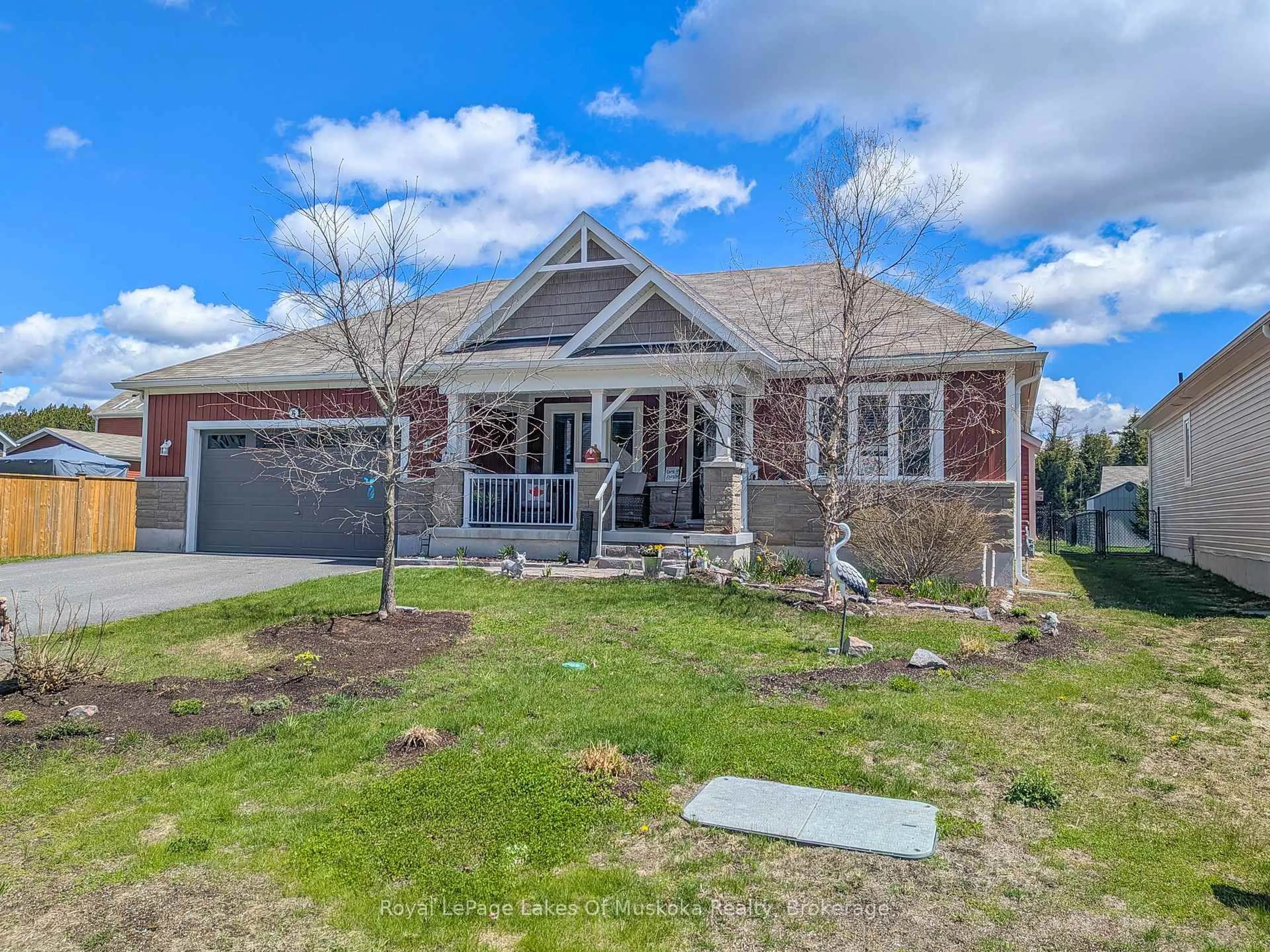 Home with brick exterior material, unknown for 6 Fawnbrook Crt, Bracebridge Ontario P1L 0A3