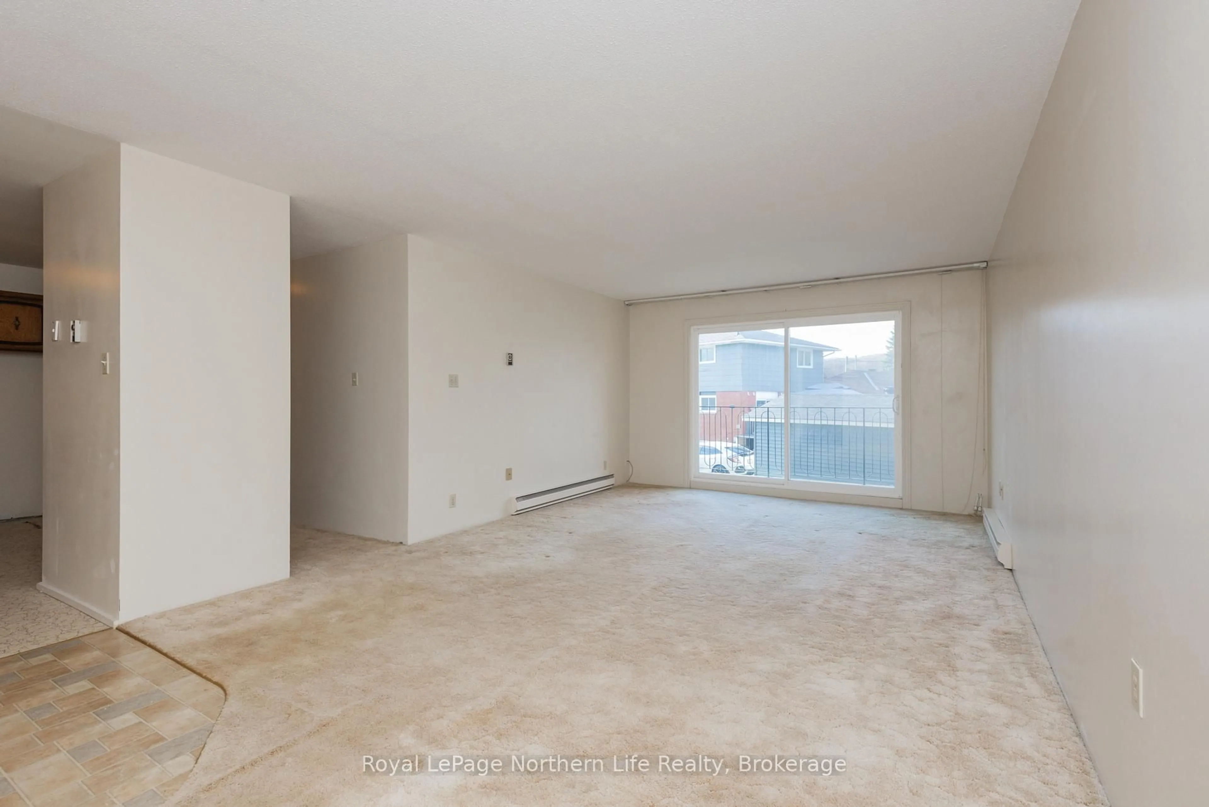 A pic of a room for 122 Giroux St #203, North Bay Ontario P1B 7Y7