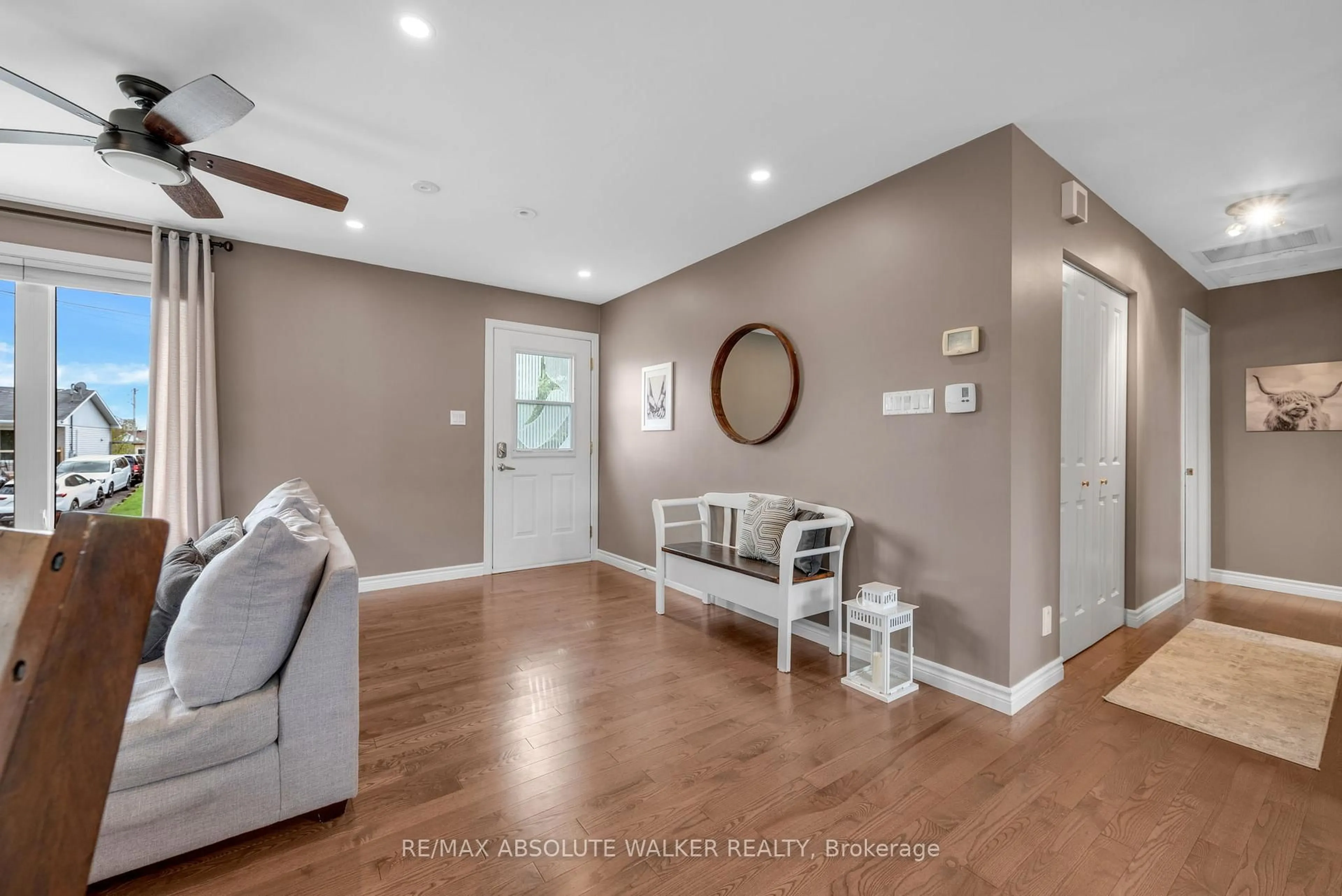 Unknown for 2760 Leonard St, Clarence-Rockland Ontario K4K 1A4
