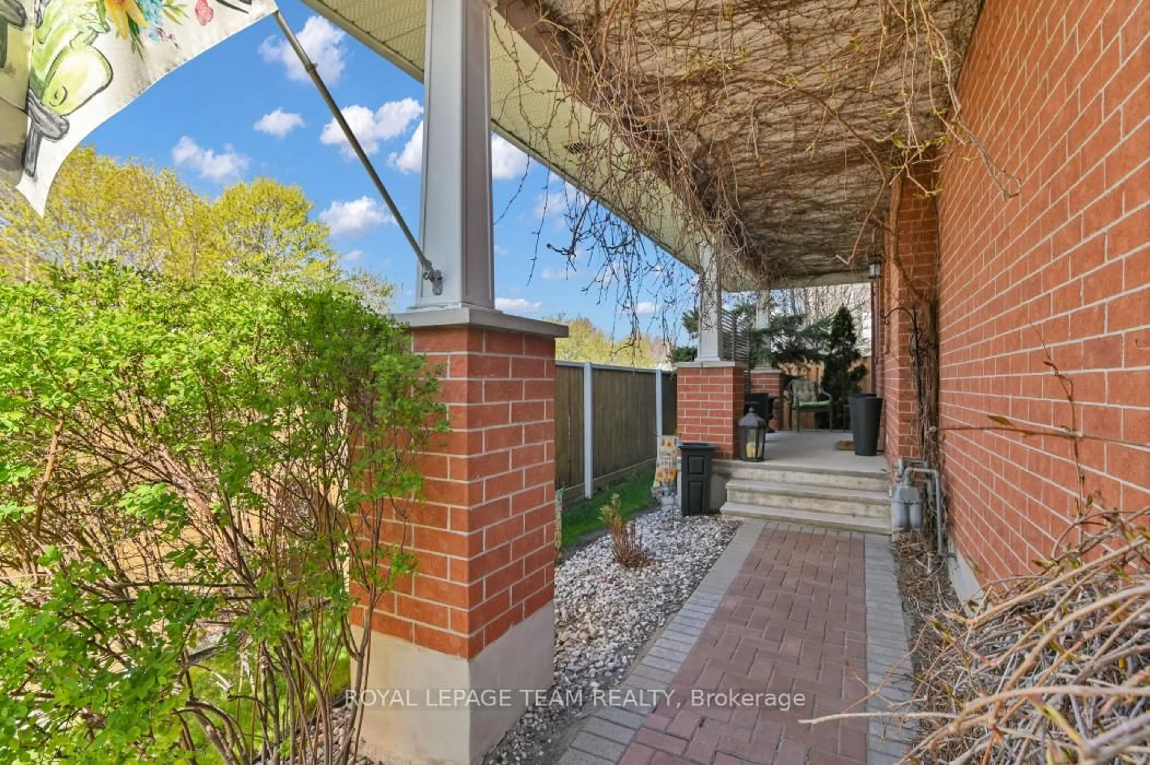 Unknown for 81 Ambiance Dr, Ottawa Ontario K2G 6Y3