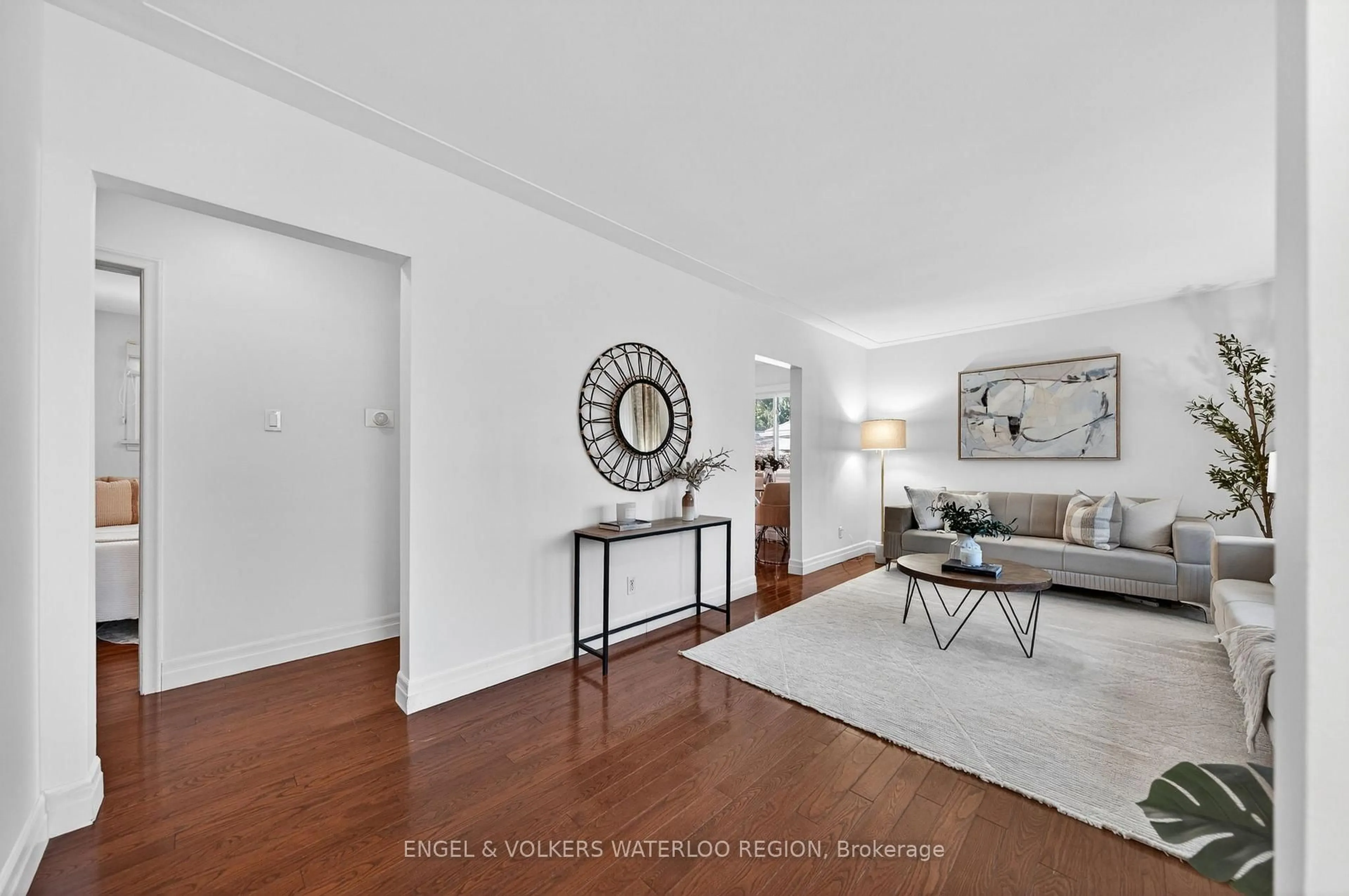 Living room with furniture, unknown for 180 Murdock Ave, Waterloo Ontario N2J 2M5