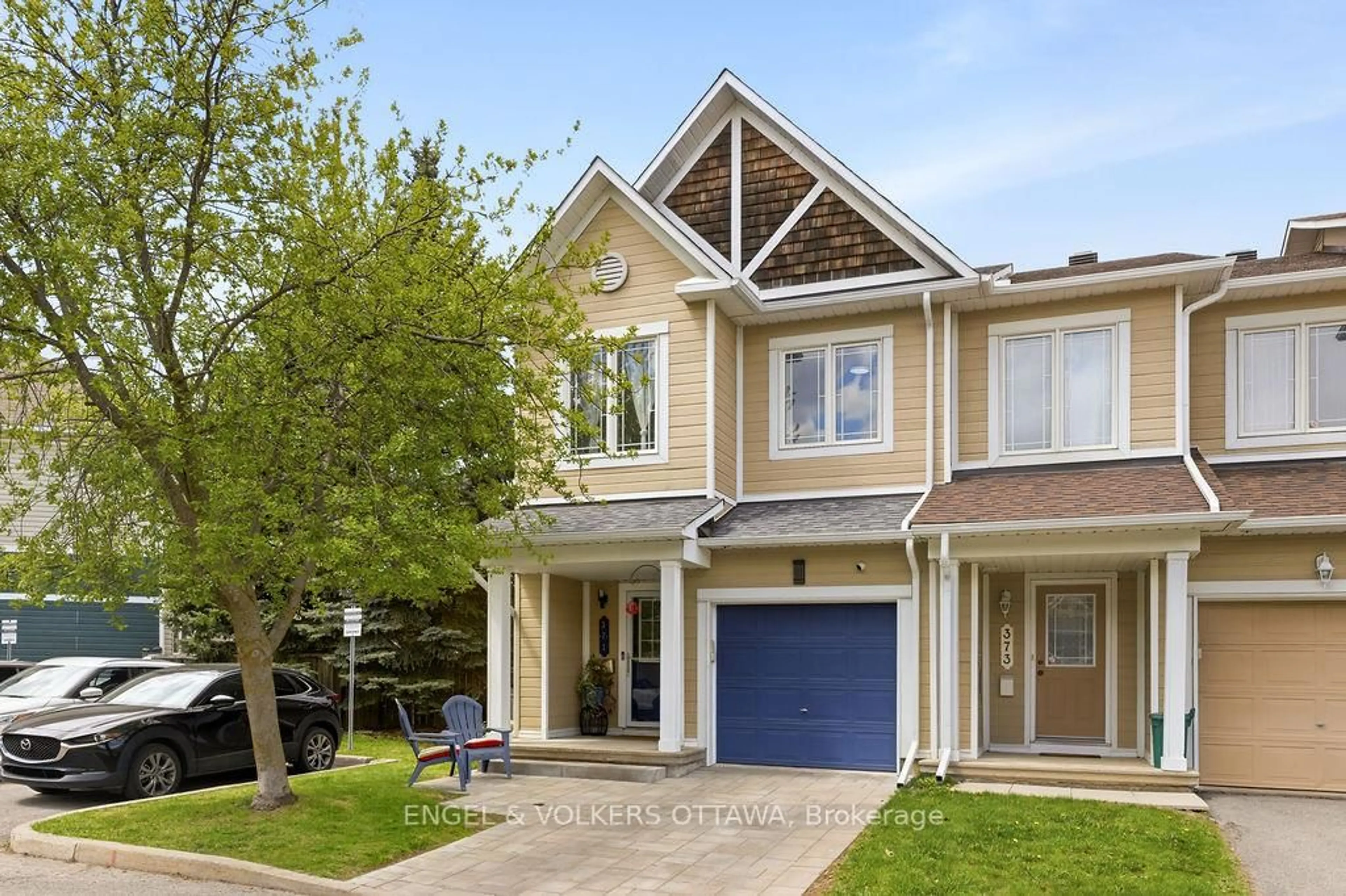 Unknown for 371 Hillsboro Private, Ottawa Ontario K2M 3B1