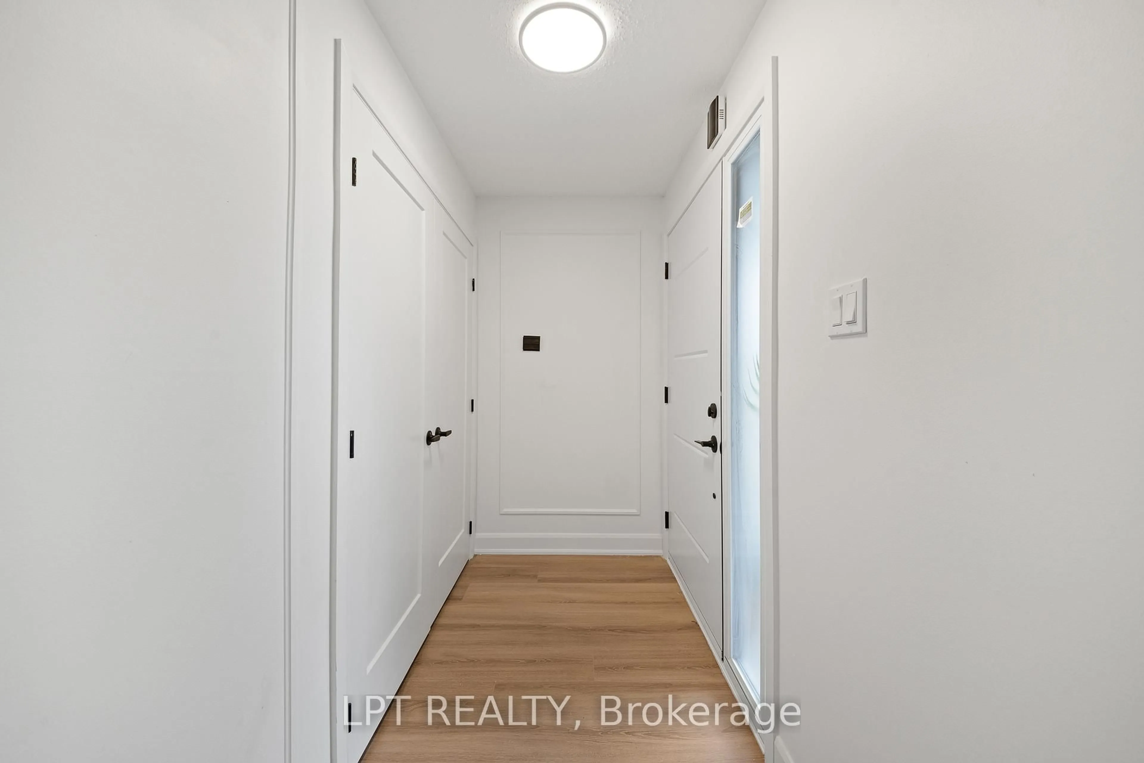 Unknown for 19 Moorcroft Rd, Ottawa Ontario K2G 0M6