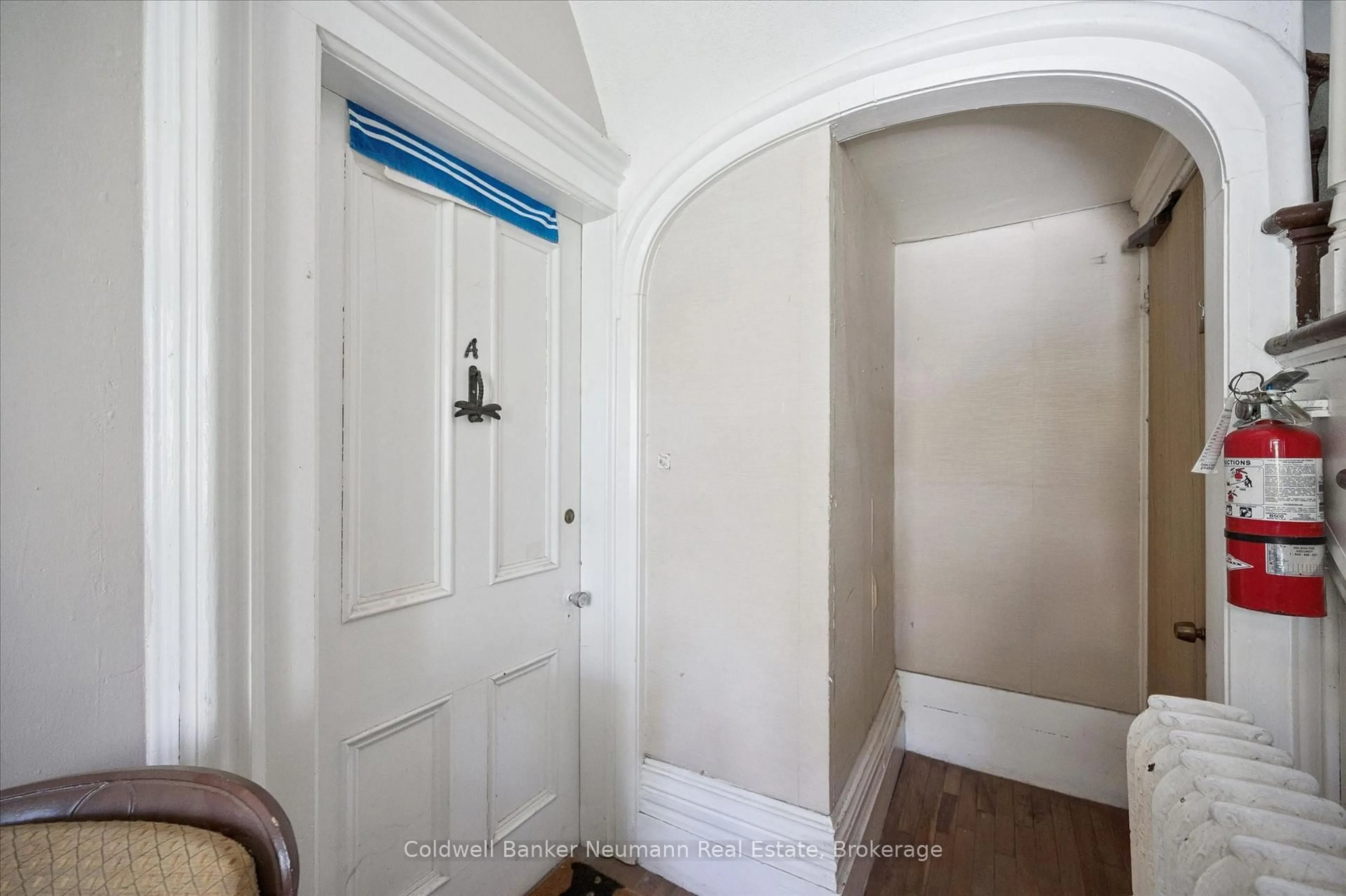 Indoor entryway for 159 Glasgow St, Guelph Ontario N1H 4W7