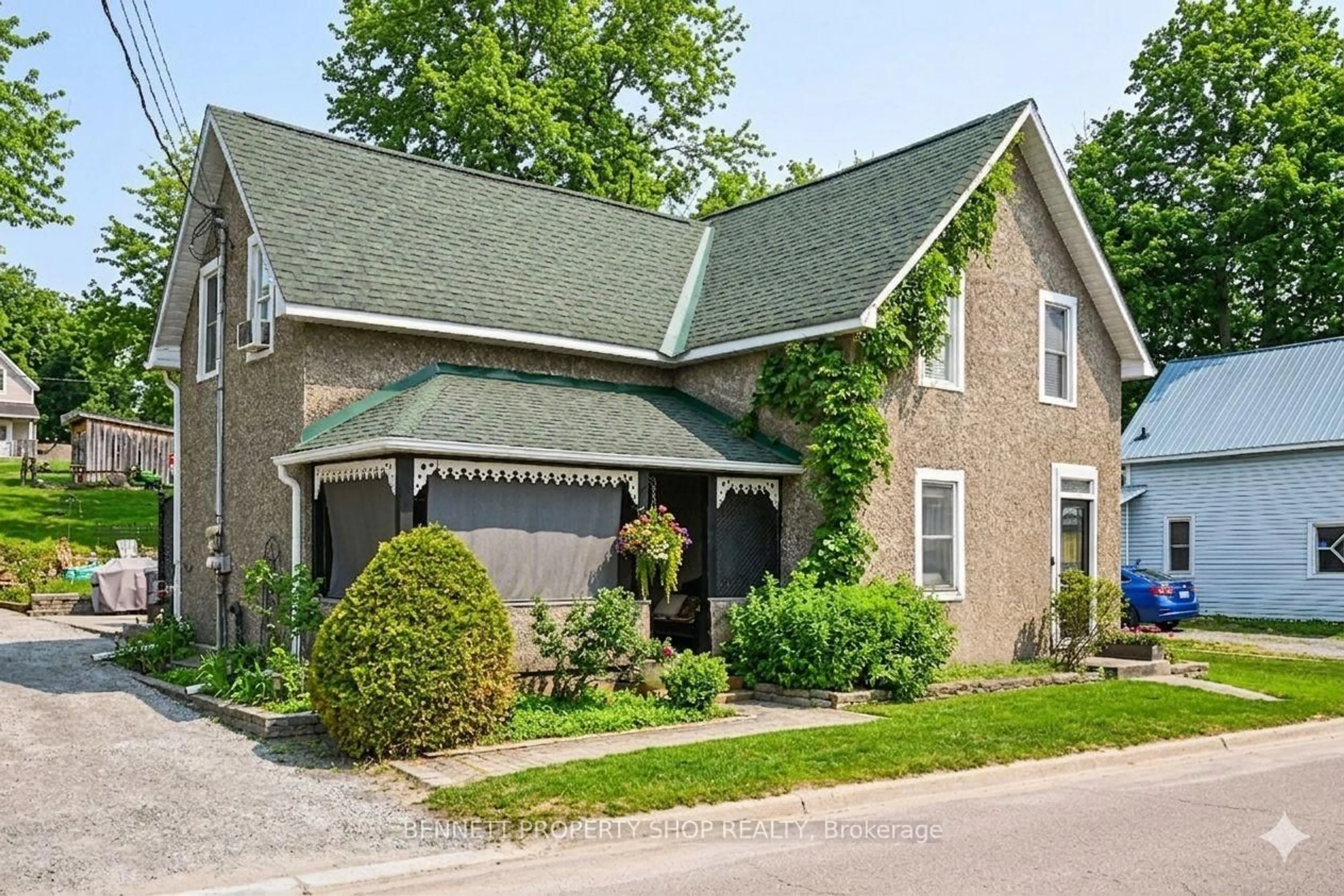 Home with brick exterior material, street for 827 River Rd, Braeside Ontario K0A 1G0
