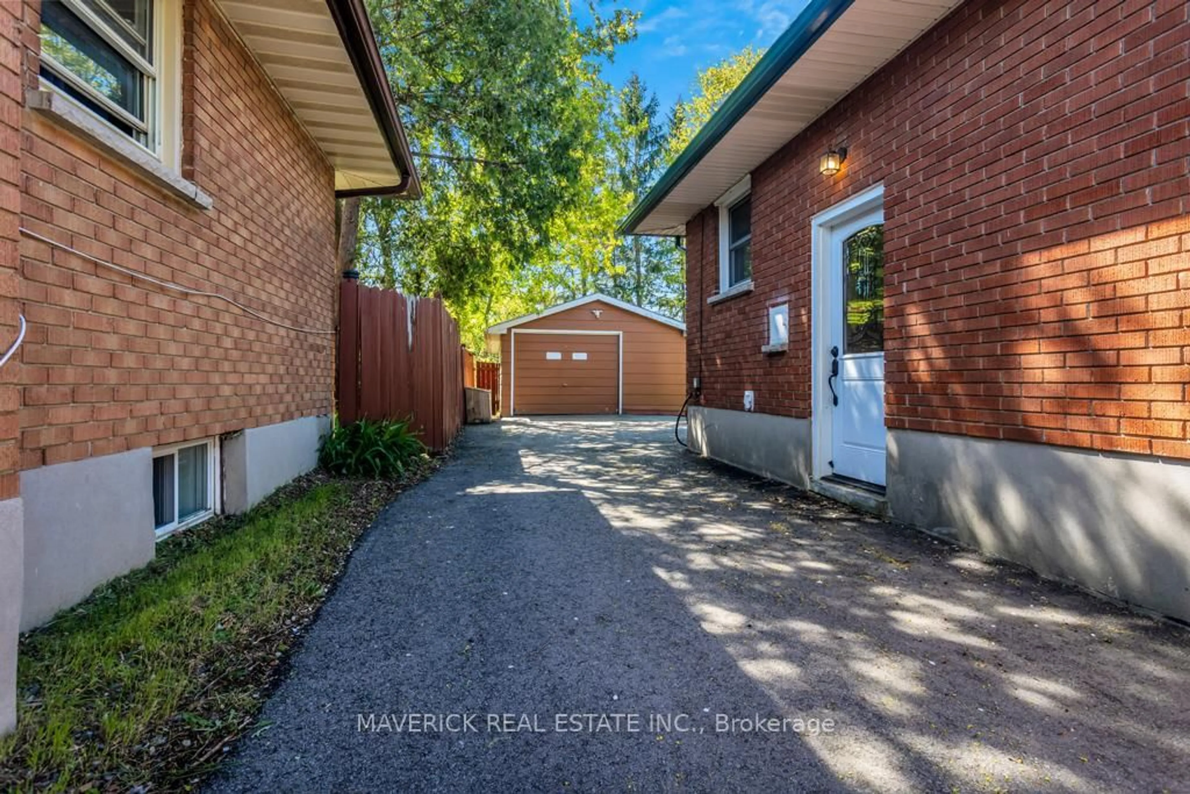 Home with brick exterior material, street for 1679 DALE St, London East Ontario N5V 1Y3